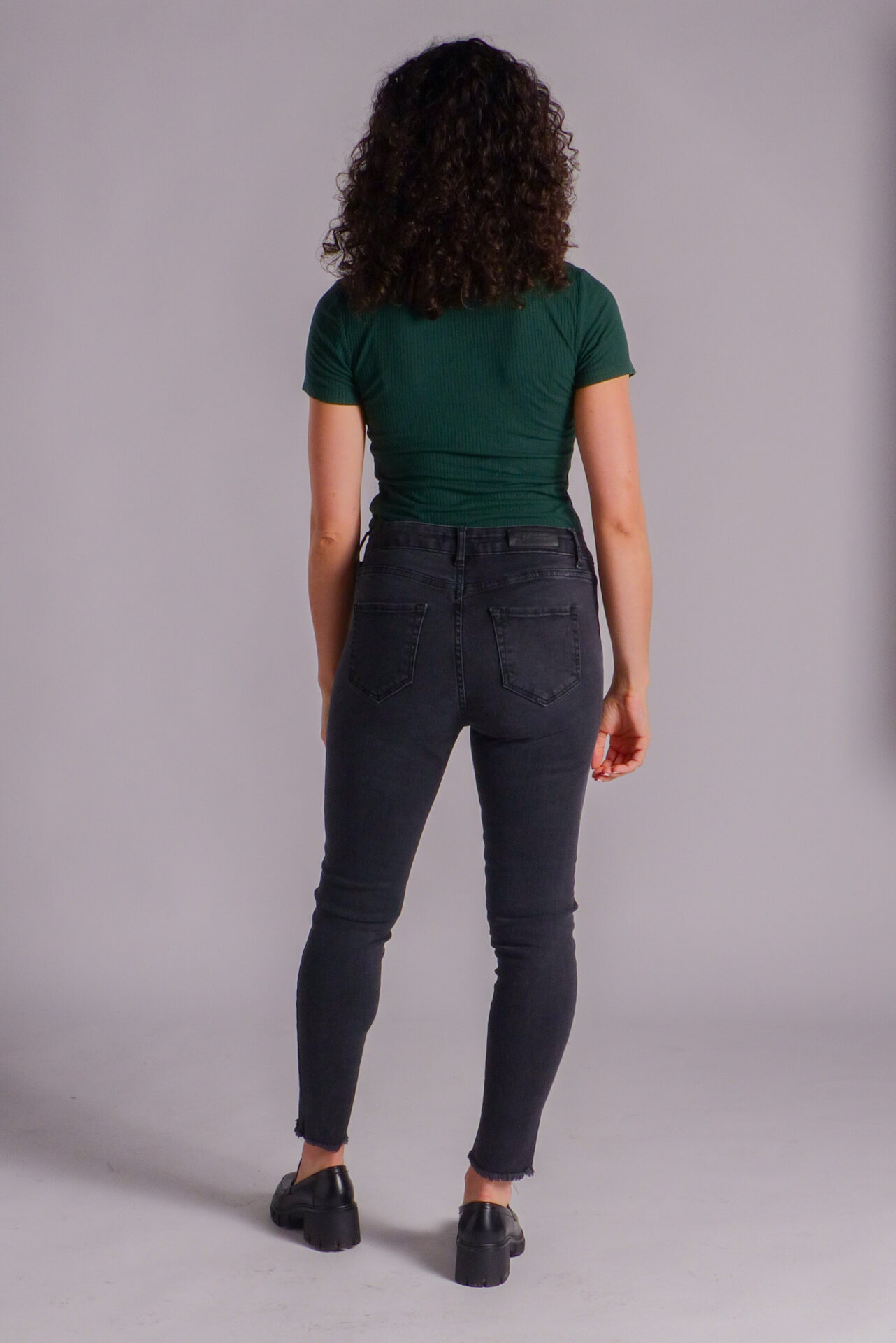 AA Spontané Skinny Effiloché jean noir chevilles