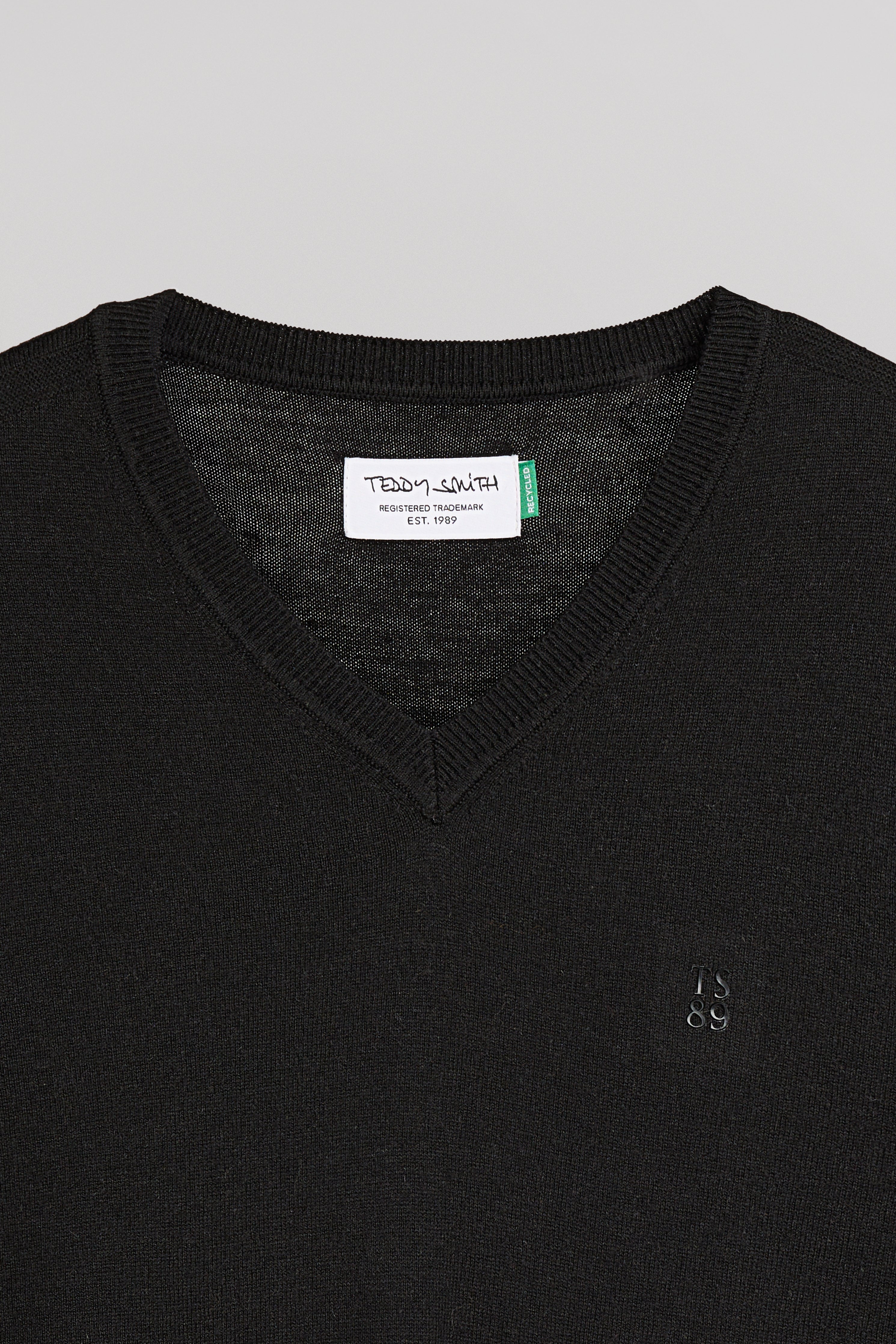 Teddy Smith P-Martin pull col V noir ajusté homme