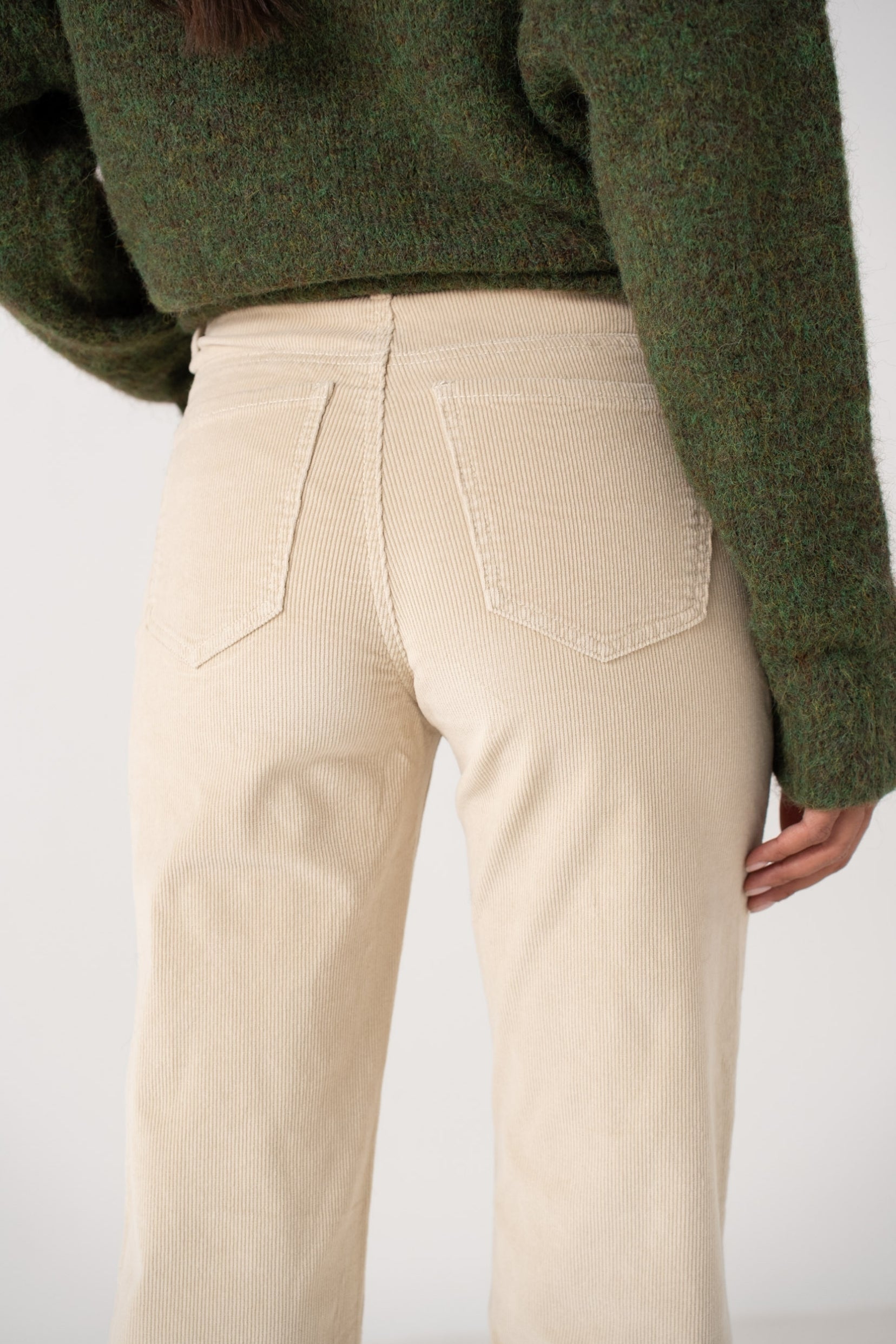 Maison Onado Giulia jean velours écru taille haute