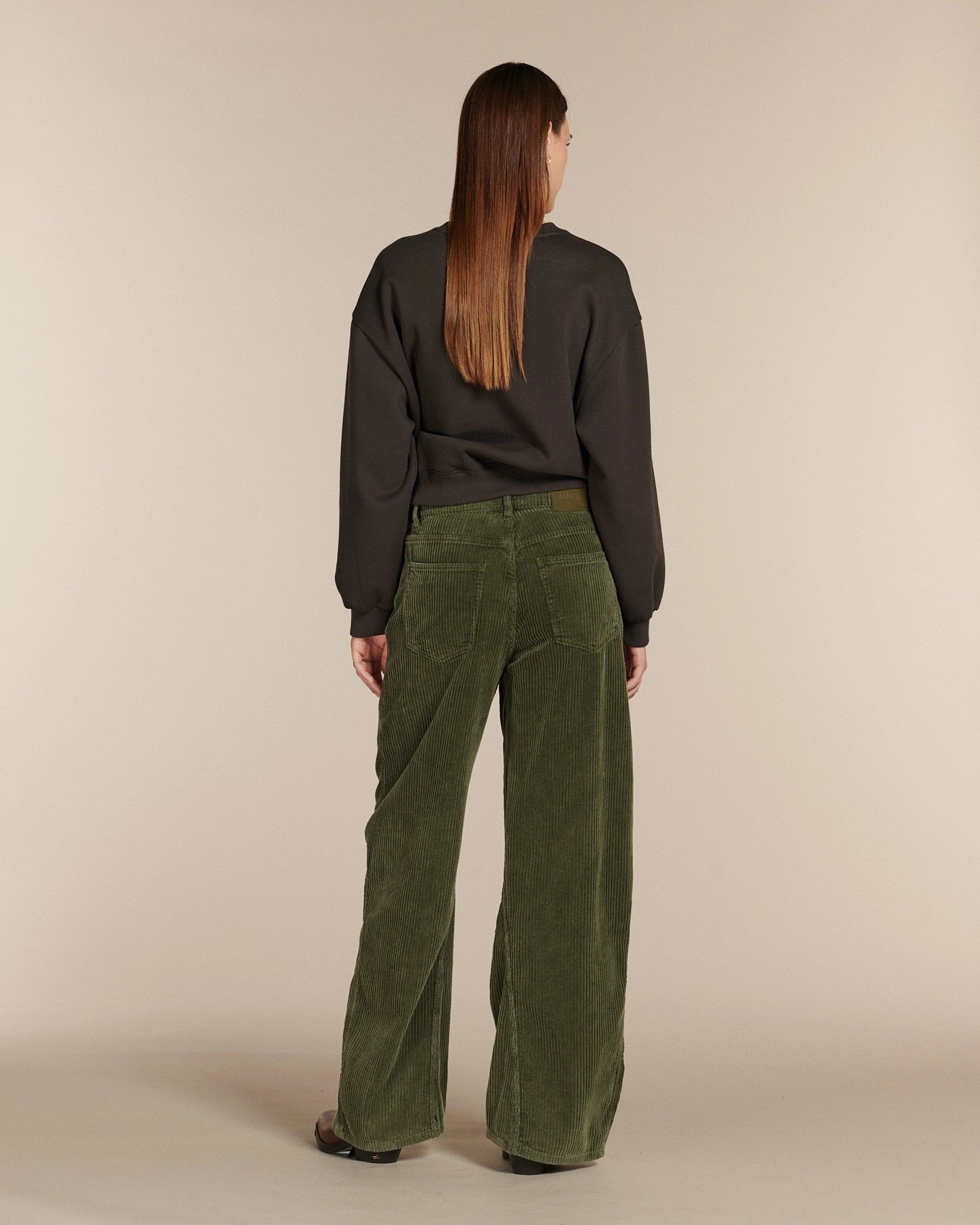 Labdip Orson Corduroy Dye pantalon velours army sage barrel