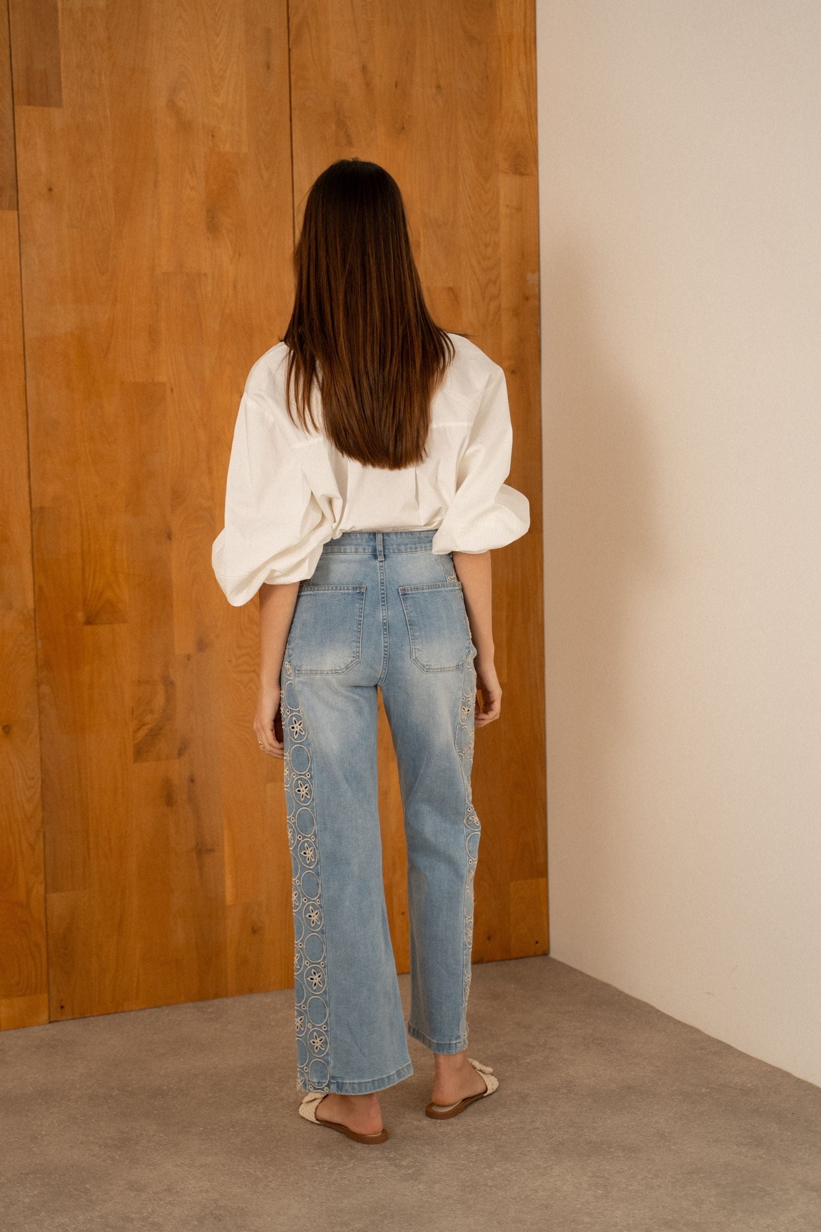 Maison Onado Héloïse jean wide leg bleu délavé brodé