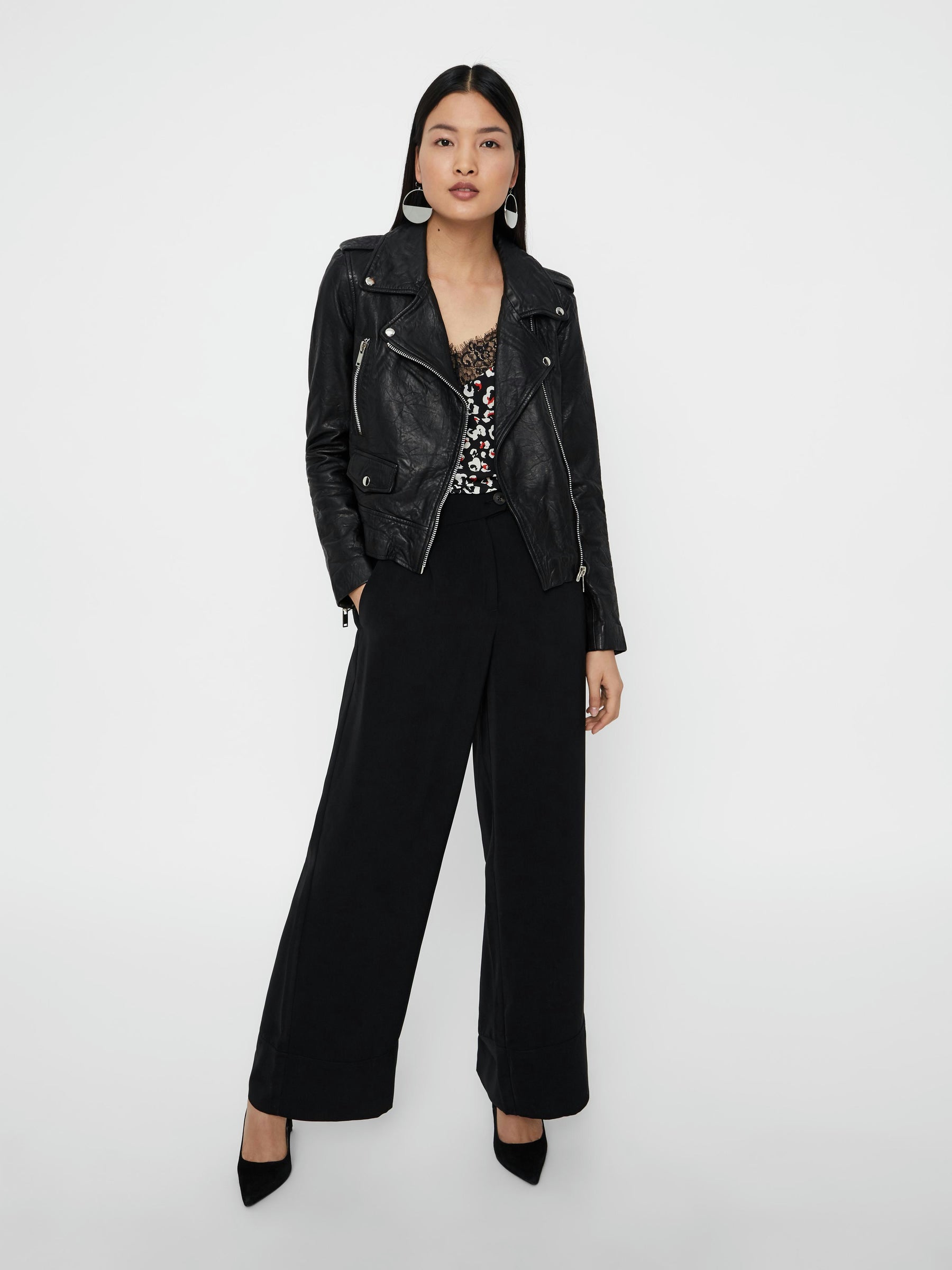 Noisy May veste courte cuir agneau zip coupe serrée