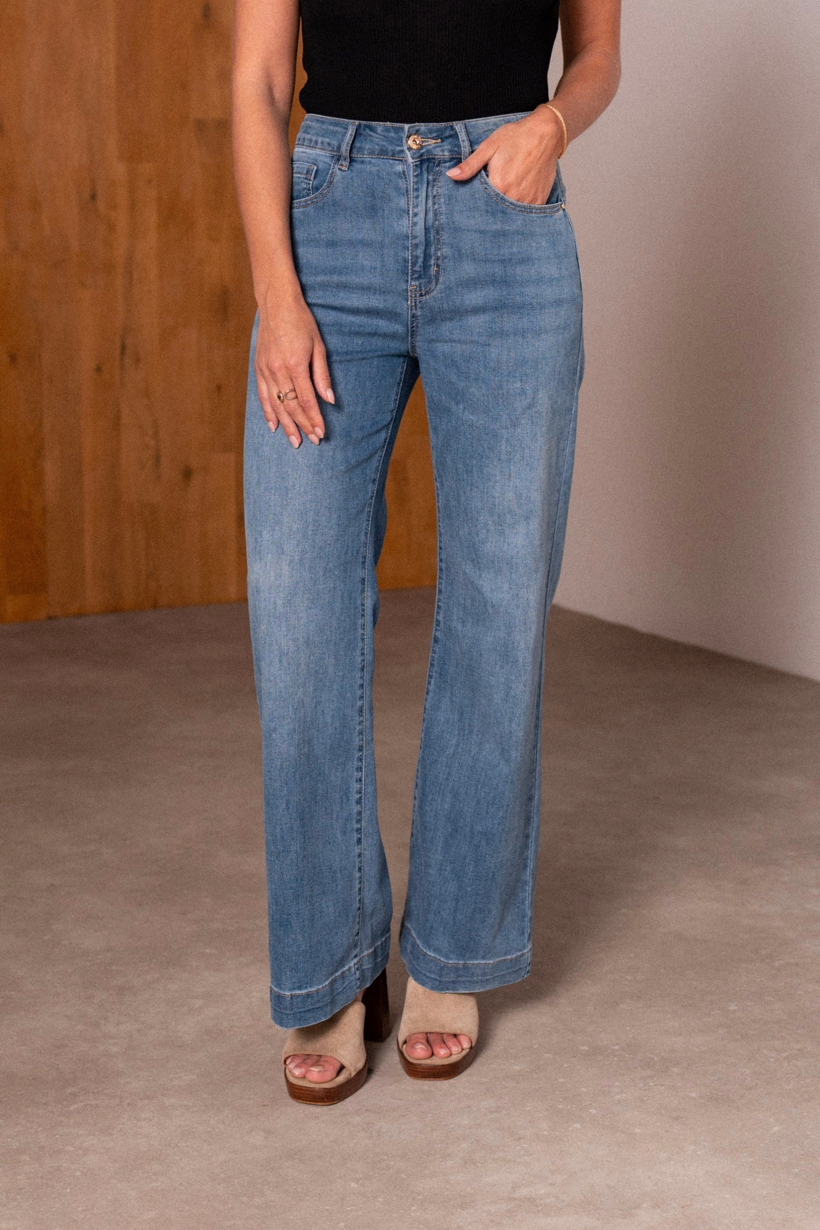 Maison Onado Jeanne jean wide leg délavé