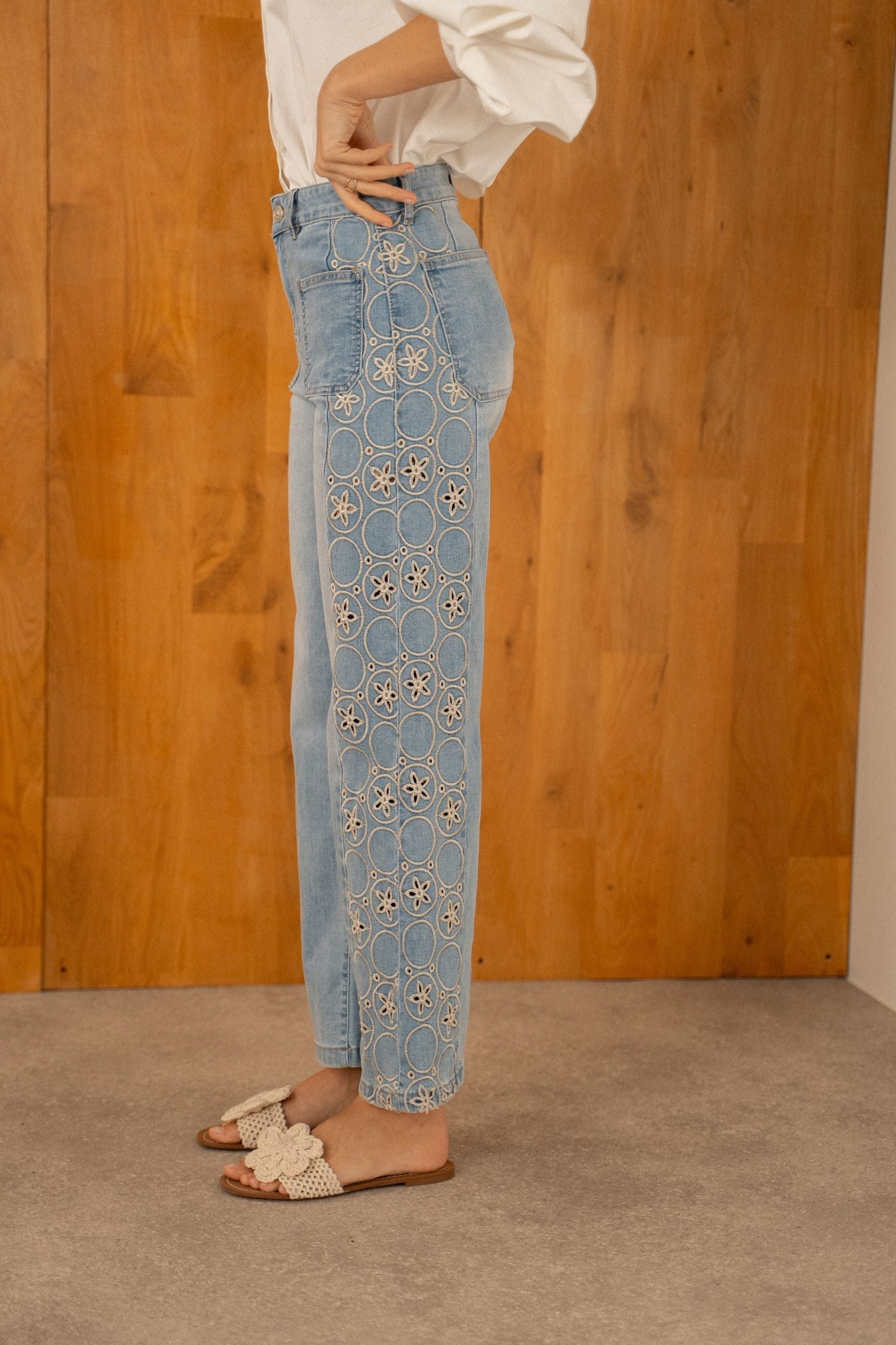 Maison Onado Héloïse jean wide leg bleu délavé brodé