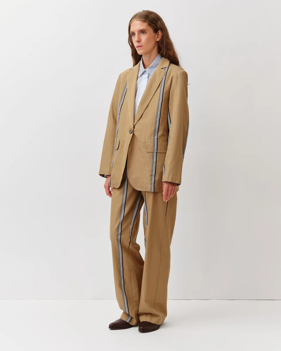 DIEGA Vouziano veste camel coupe droite