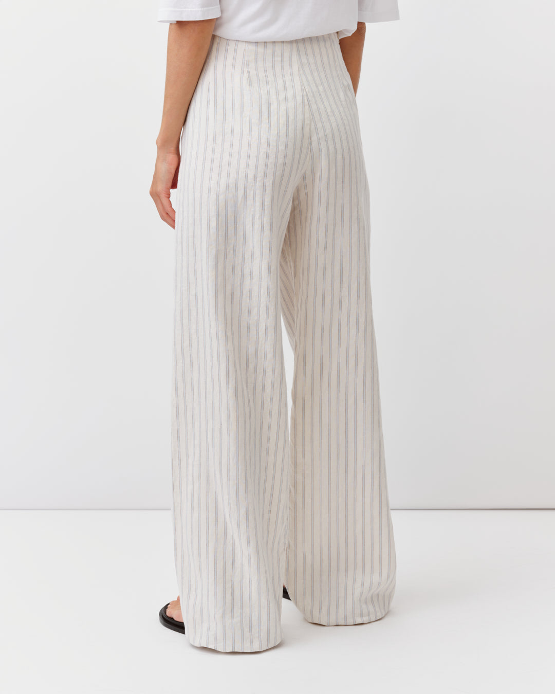 Diega Pirano pantalon droit 7/8 écru ciel rouge