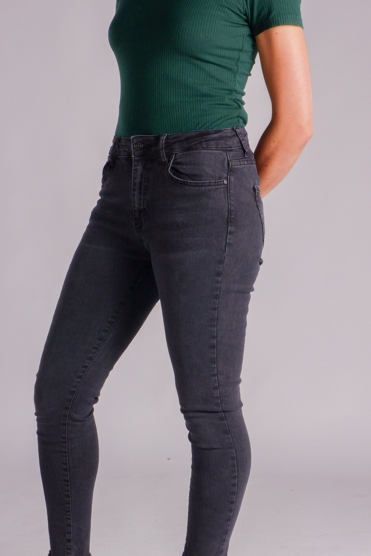 AA Spontané Skinny Effiloché jean noir chevilles