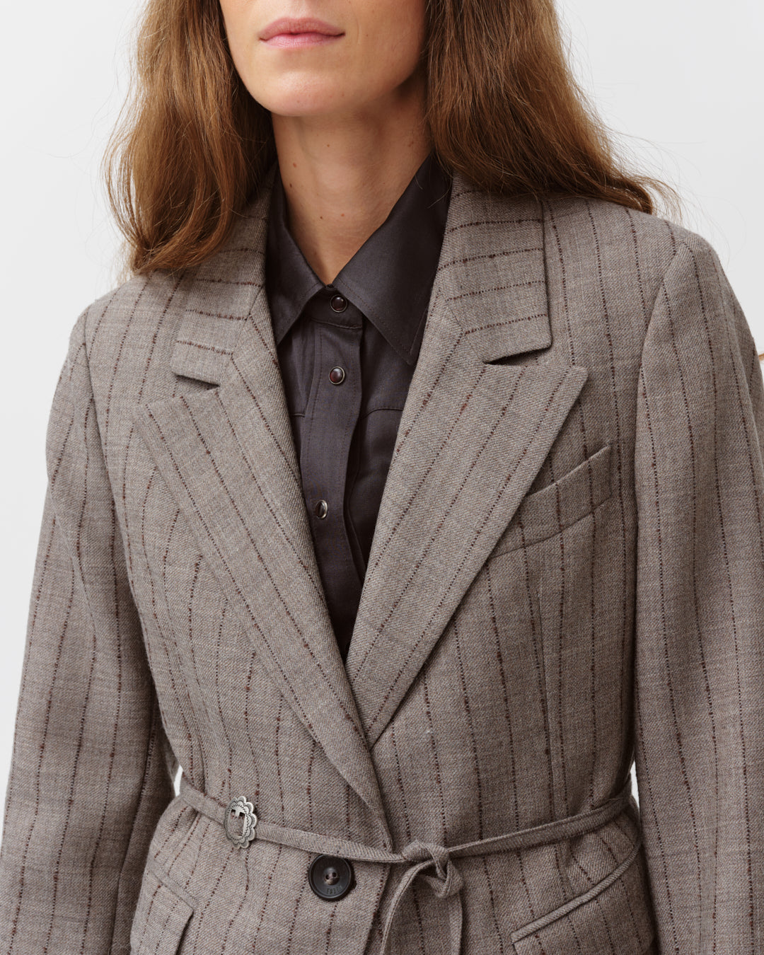 DIEGA VIGIO veste tailleur gris chocolat rayée