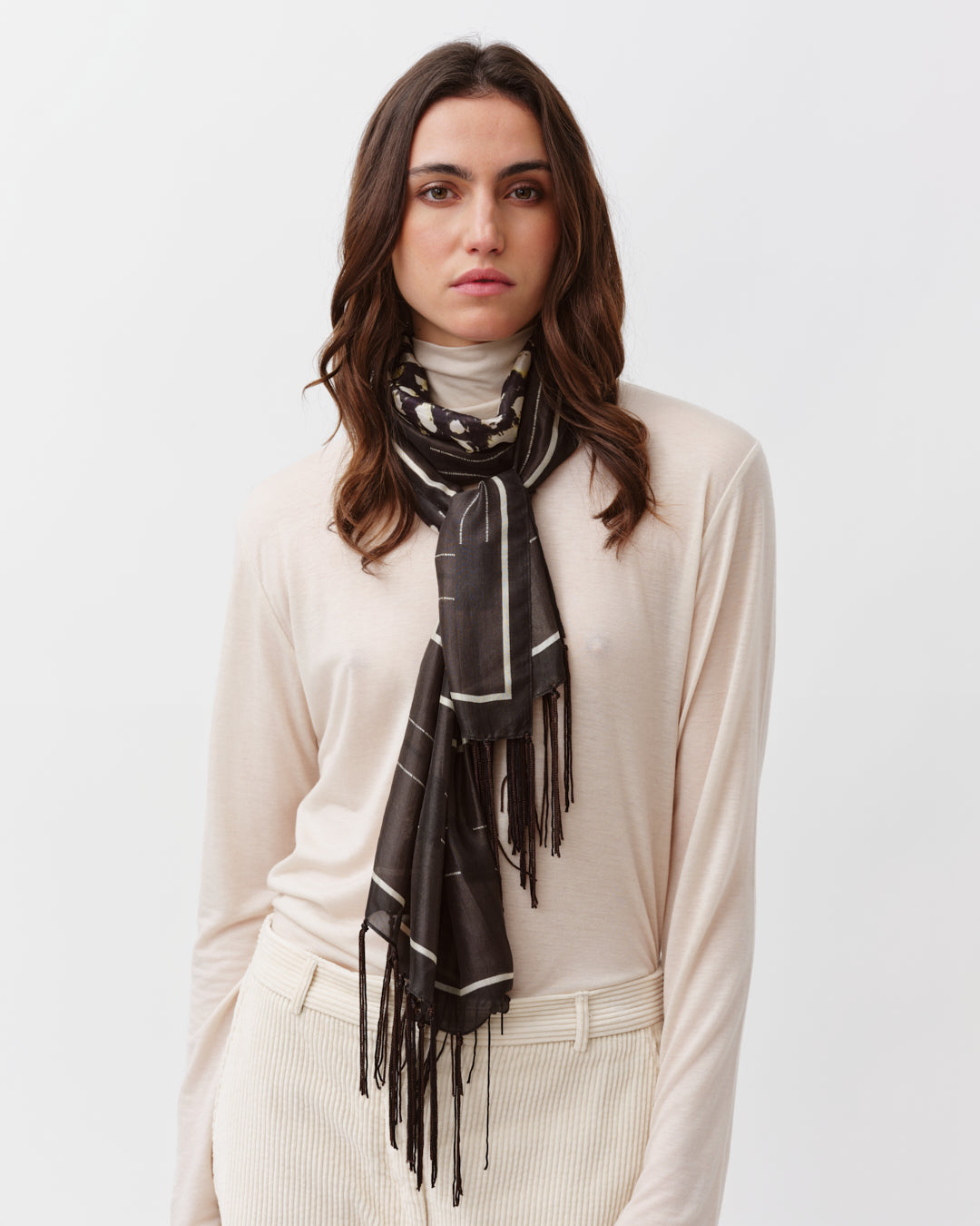 DIEGA Flamo foulard noir chocolat soie à franges