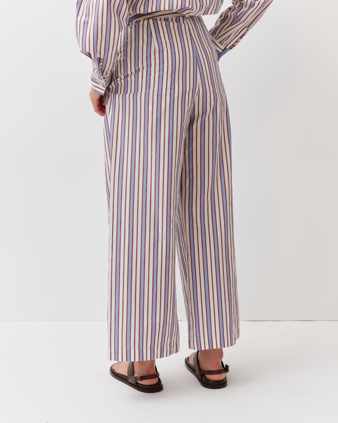 Diega Ponio pantalon ecru coupe droite