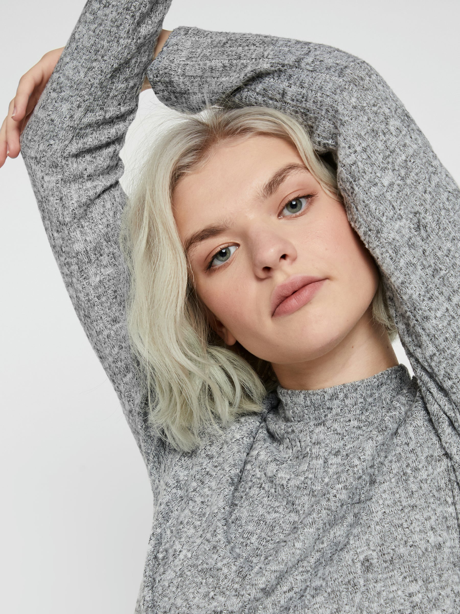 Noisy May top pull col montant maille ajusté
