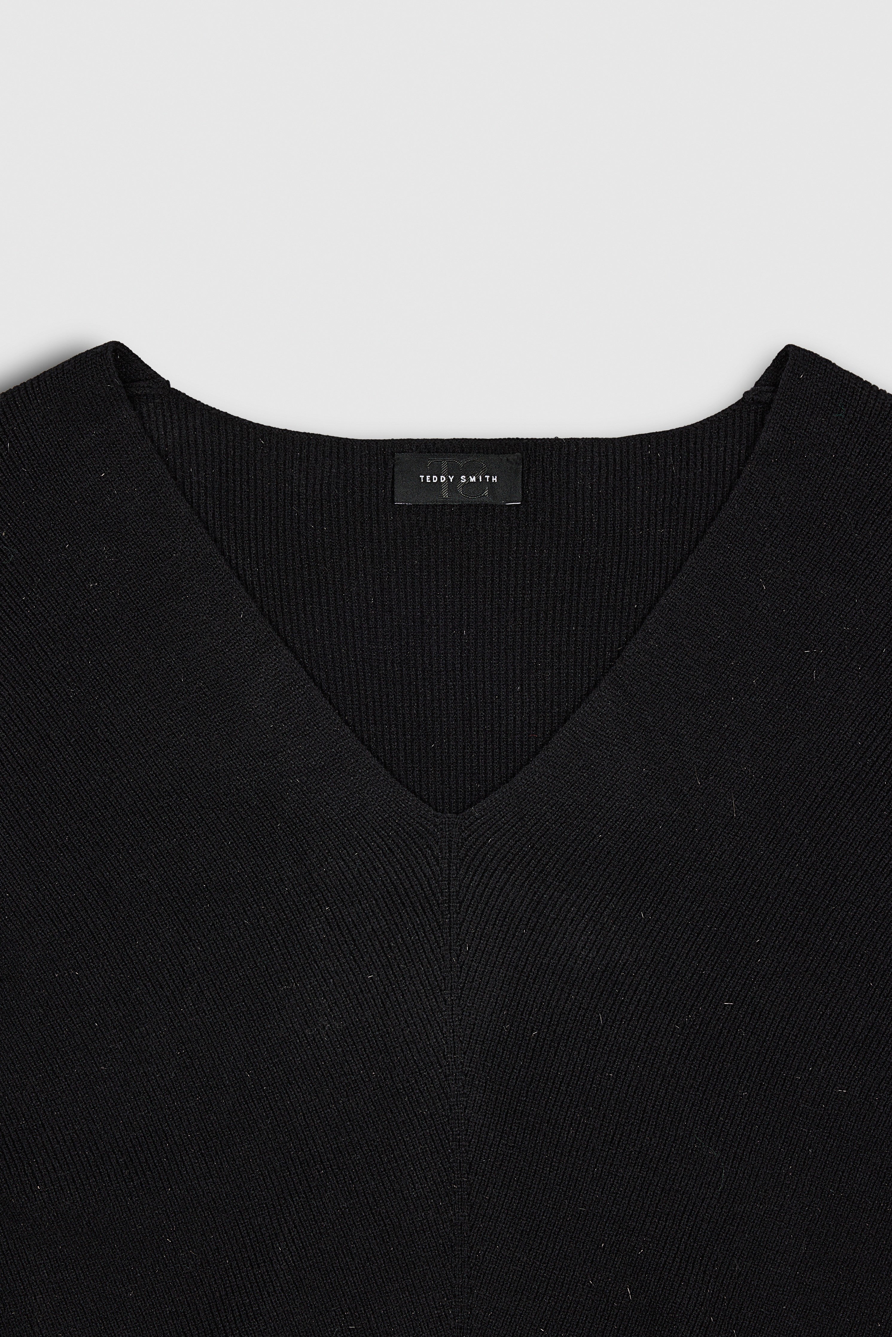 Teddy Smith P-Rita pull col V noir près du corps femme