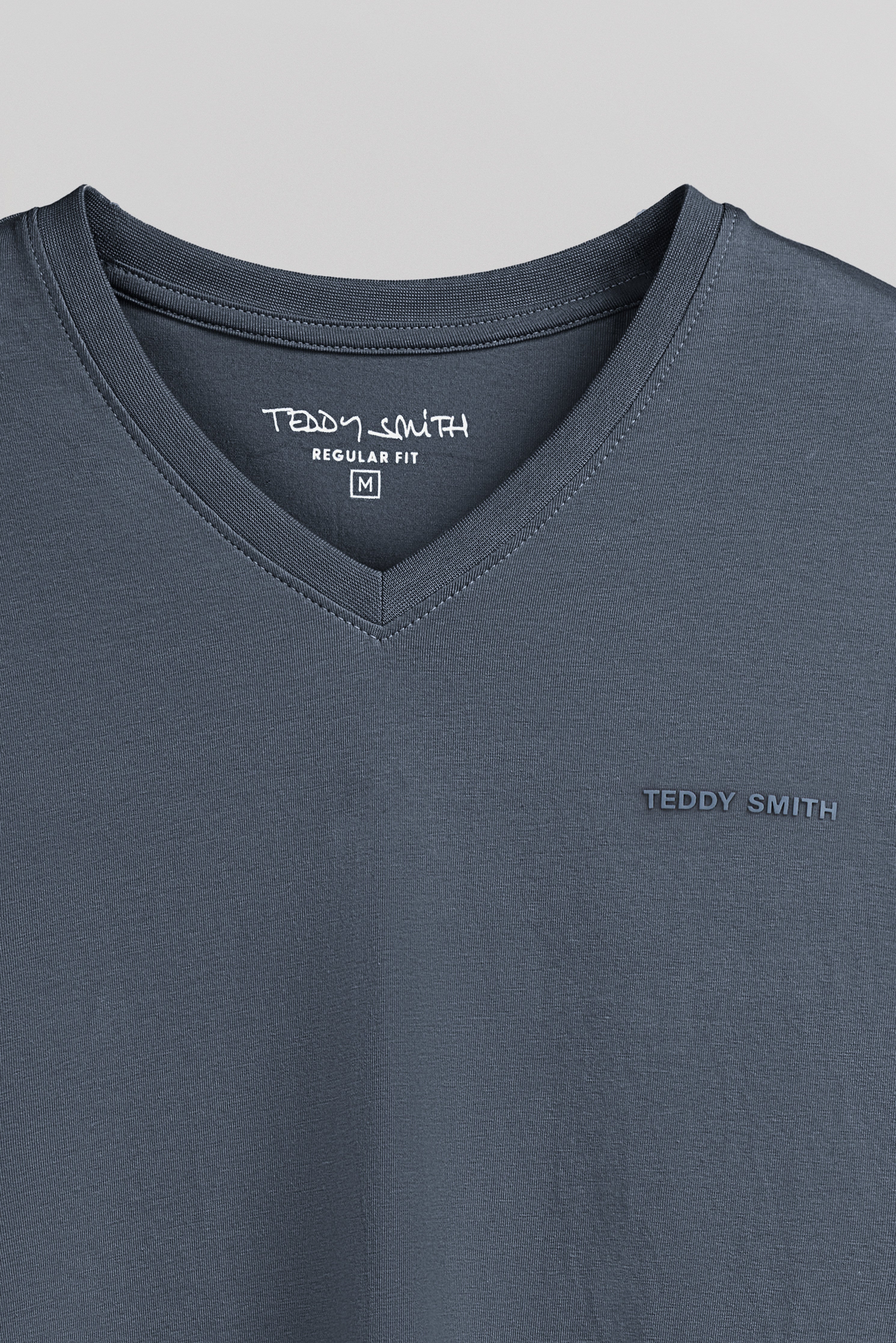 Teddy Smith Tawax 2 MC T-shirt col V gris météore stretch