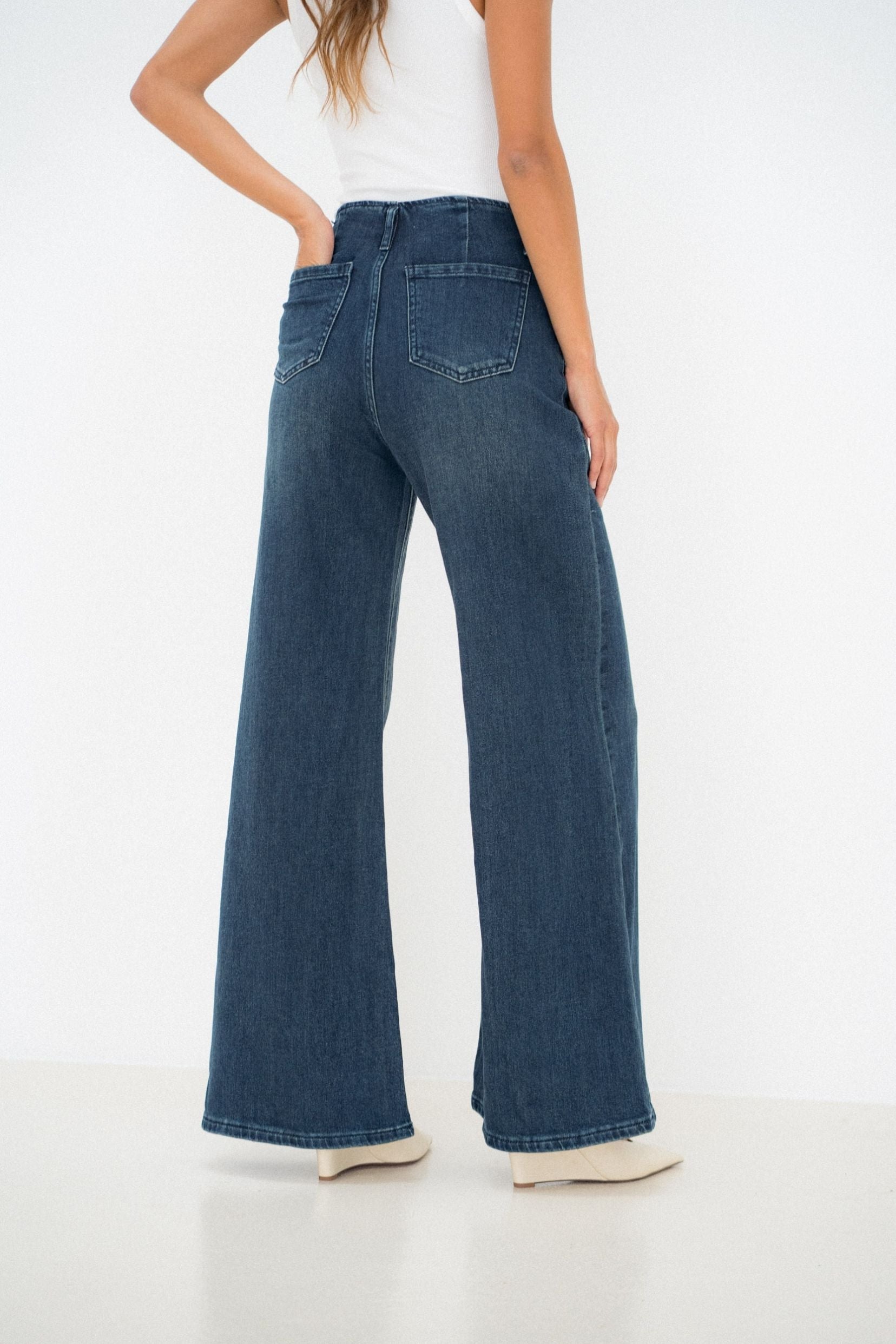 Maison Onado Mina jean wide bleu délavé poches V