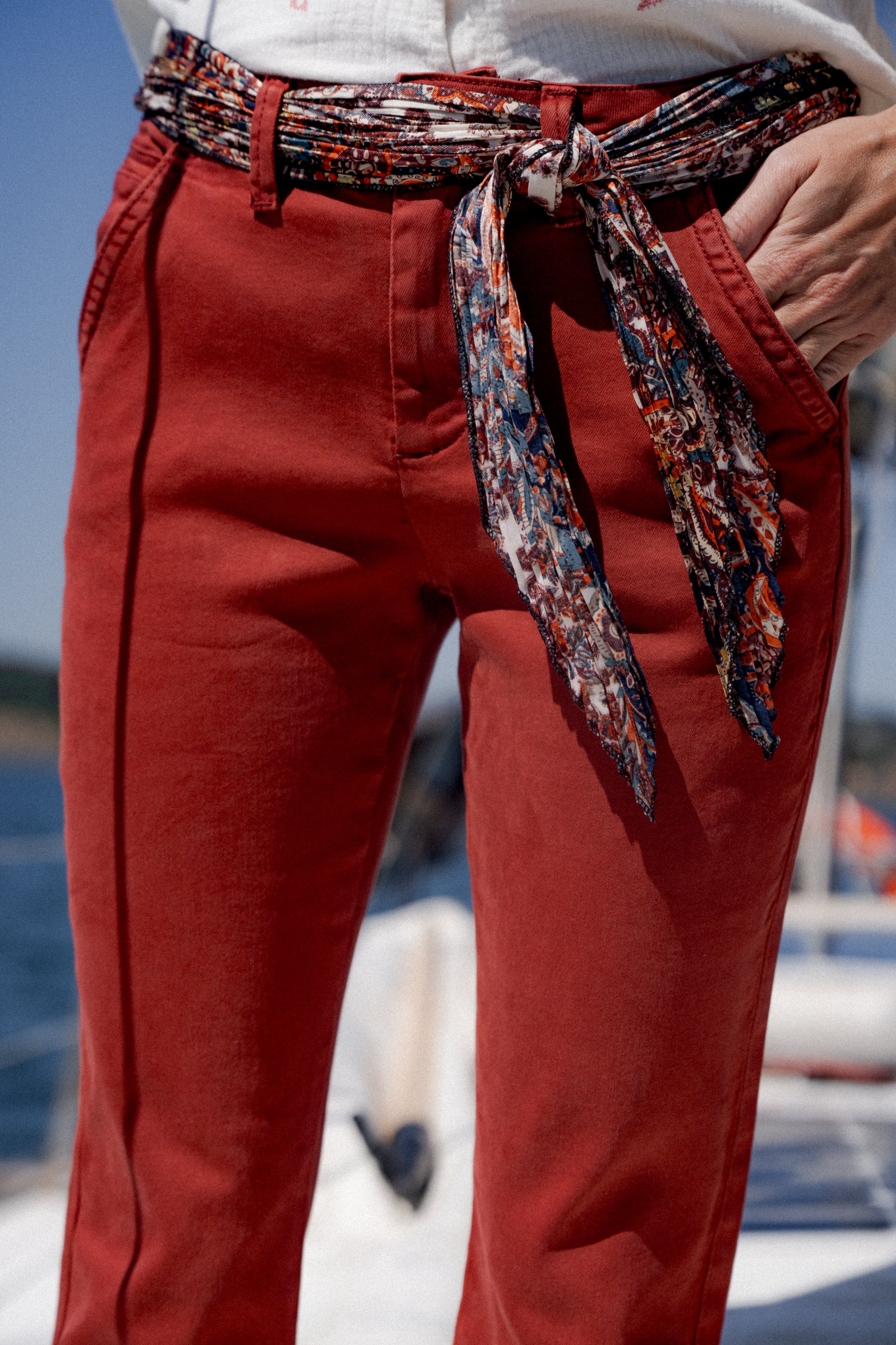 Maison Onado Thalia pantalon chino droit coton ceinture