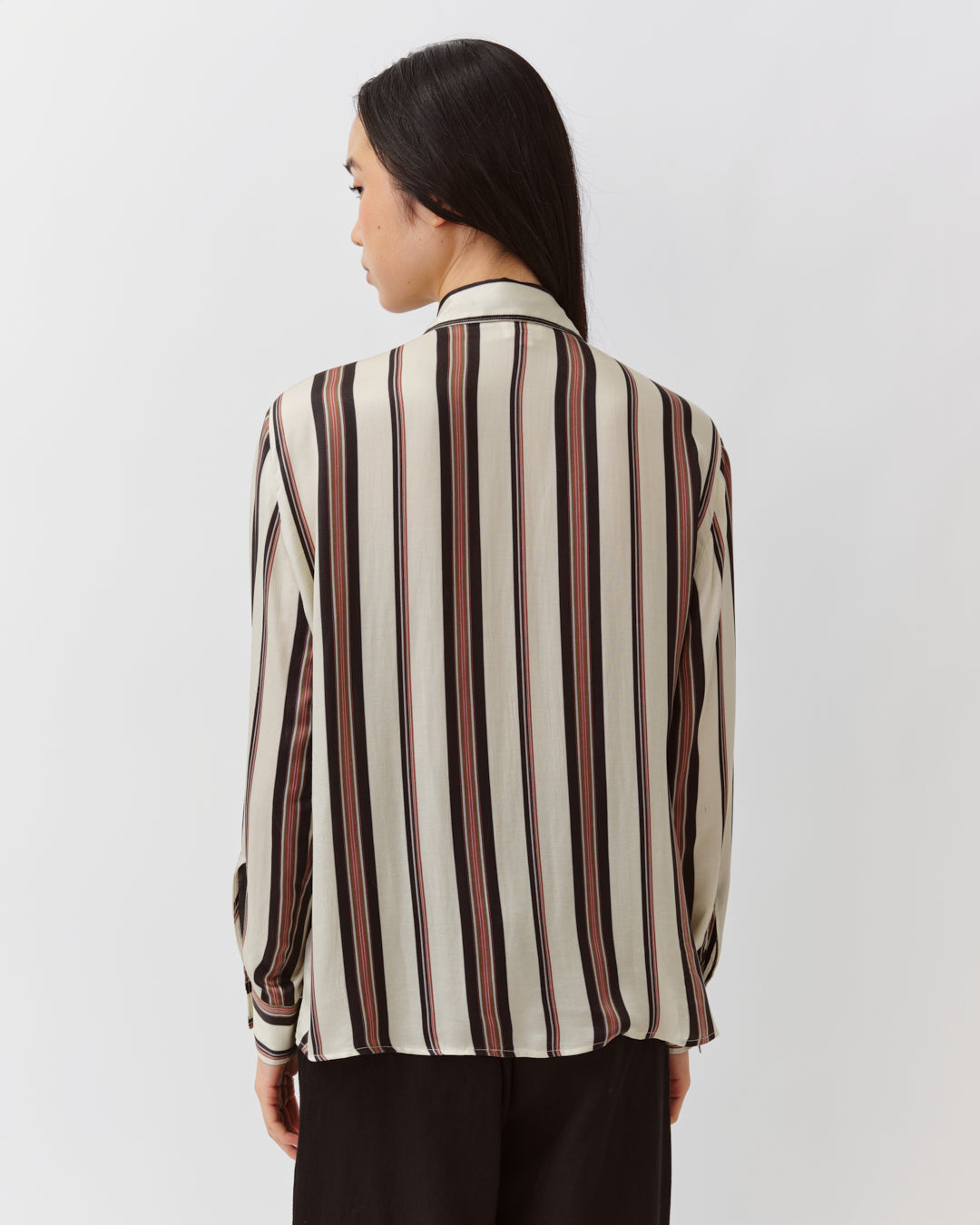 Diega Cianta chemise écru à jabot coupe droite