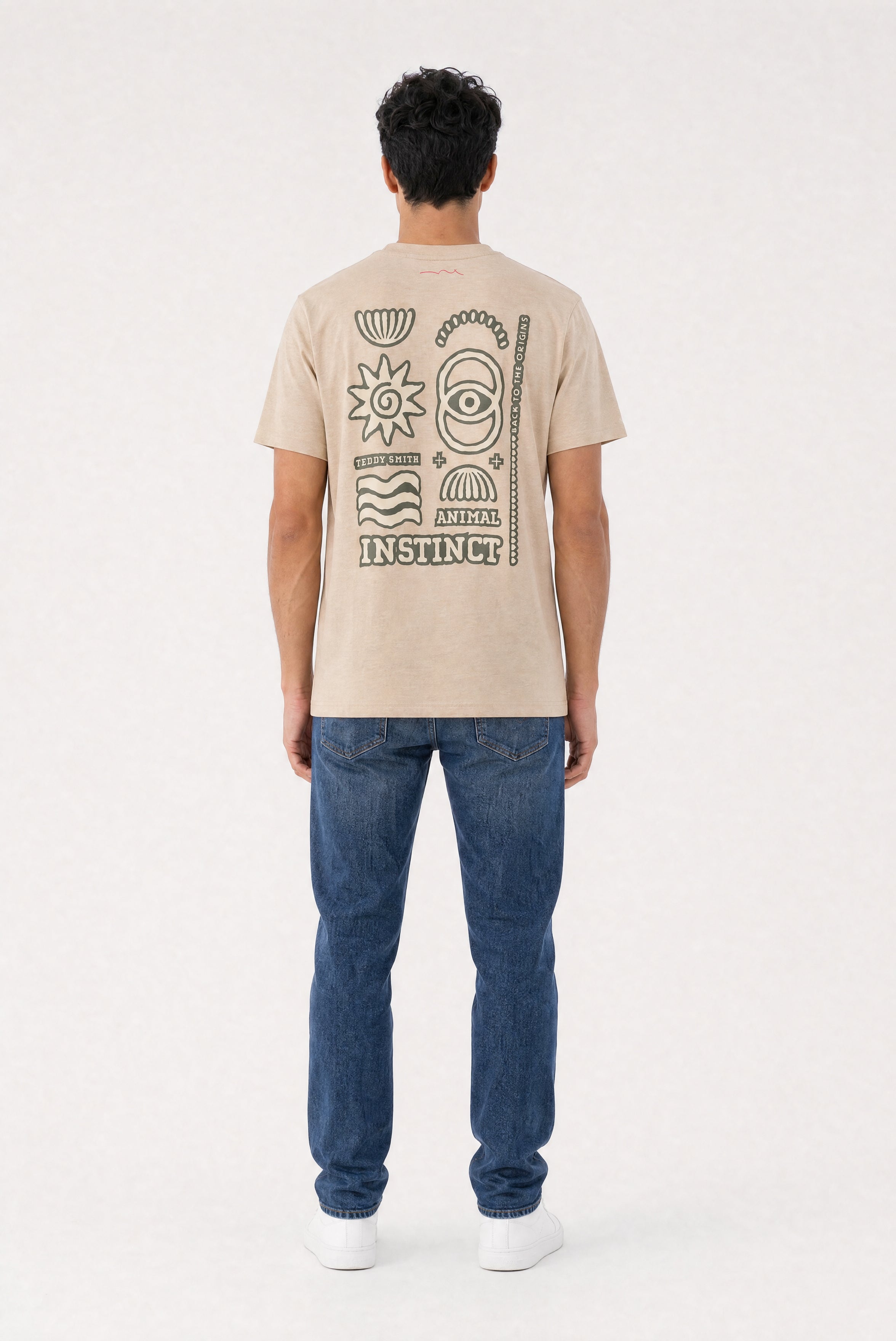 Teddy Smith T-ETHNIC MC t-shirt beige ample imprimé dos
