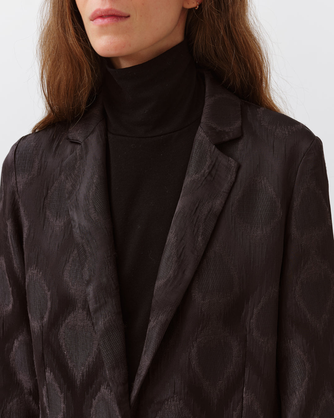 DIEGA Vikelo veste chocolat jacquard structurée