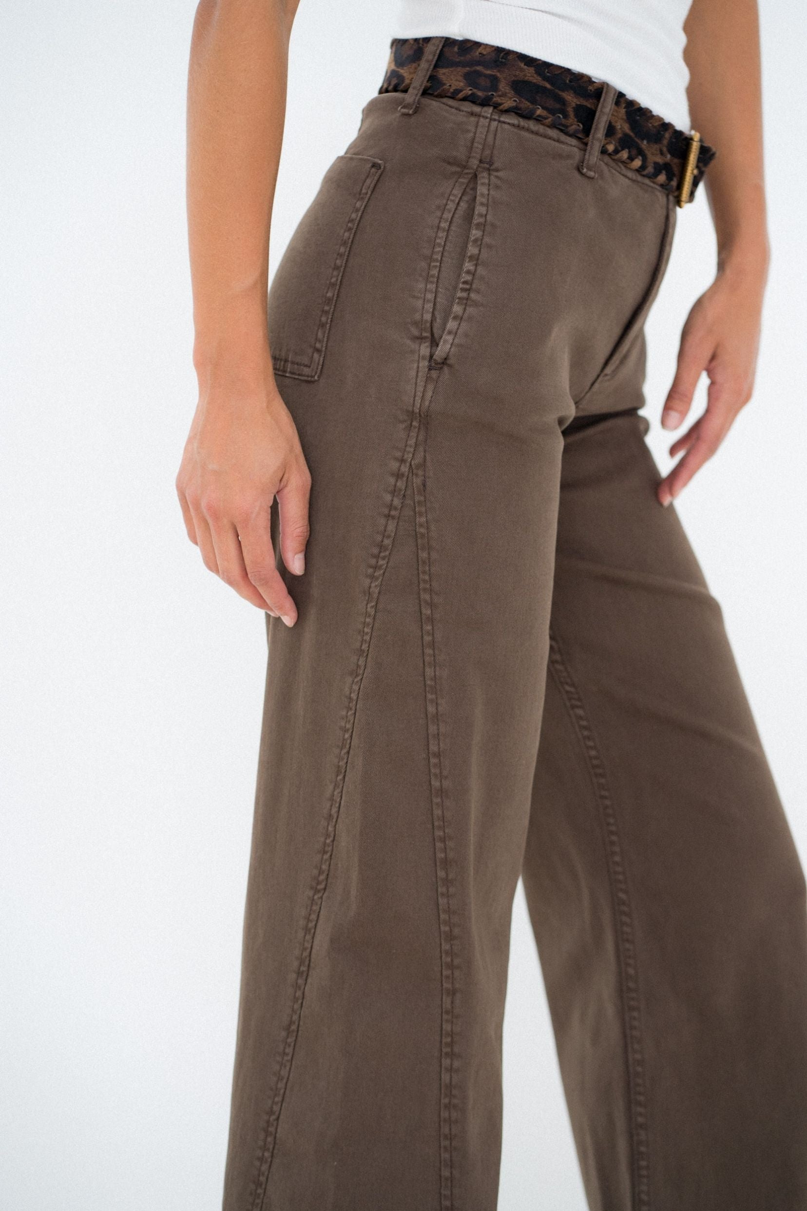 Maison Onado Gaia jean wide leg chocolat avec ceinture