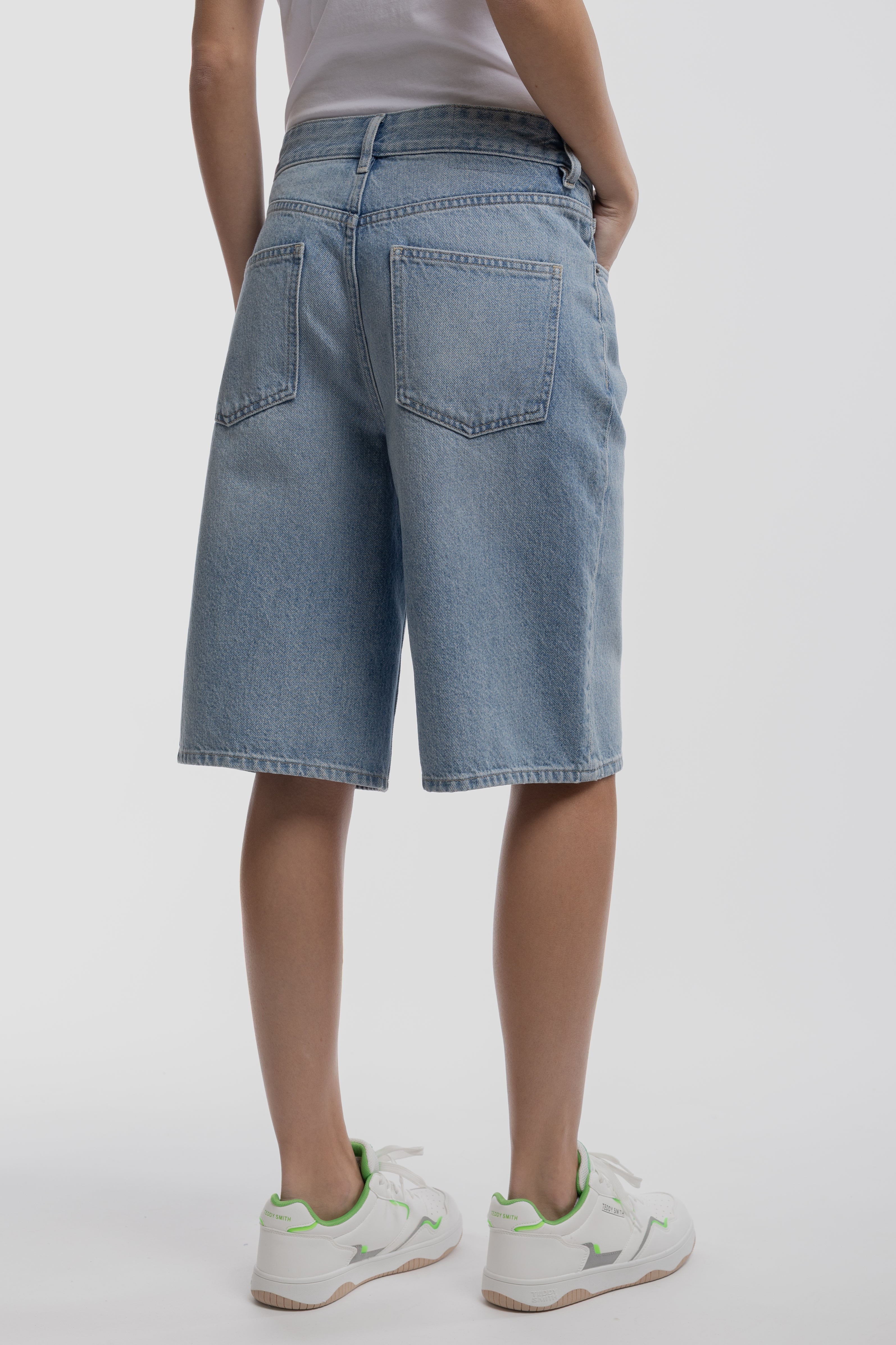 Teddy Smith S-Tomboy short femme indigo clair large