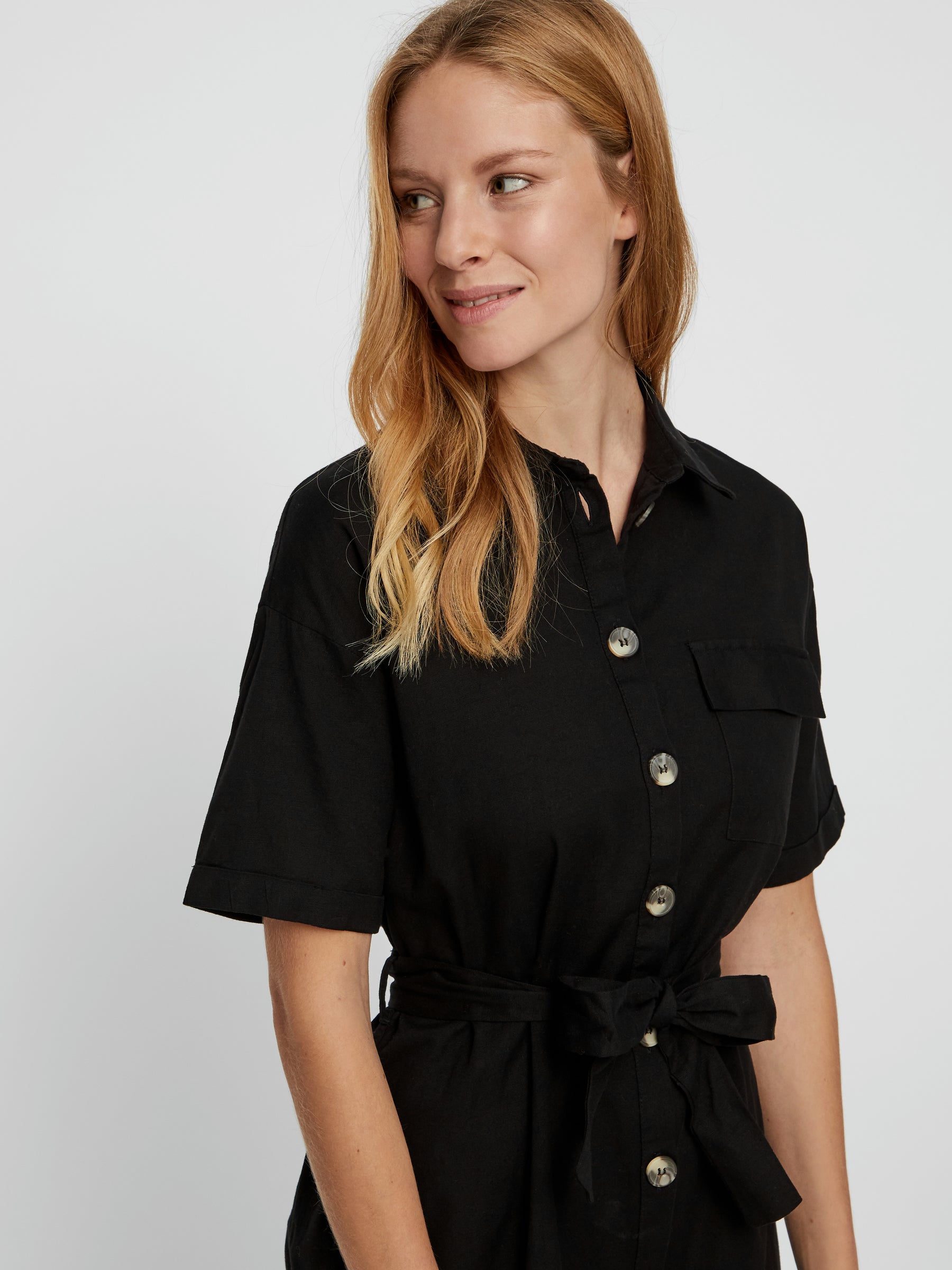 Noisy May robe chemise longue à ceinture
