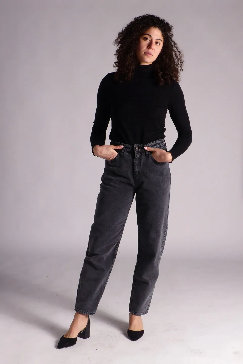 AA Spontané Rétro Mom 80's jean mom noir délavé 100% coton