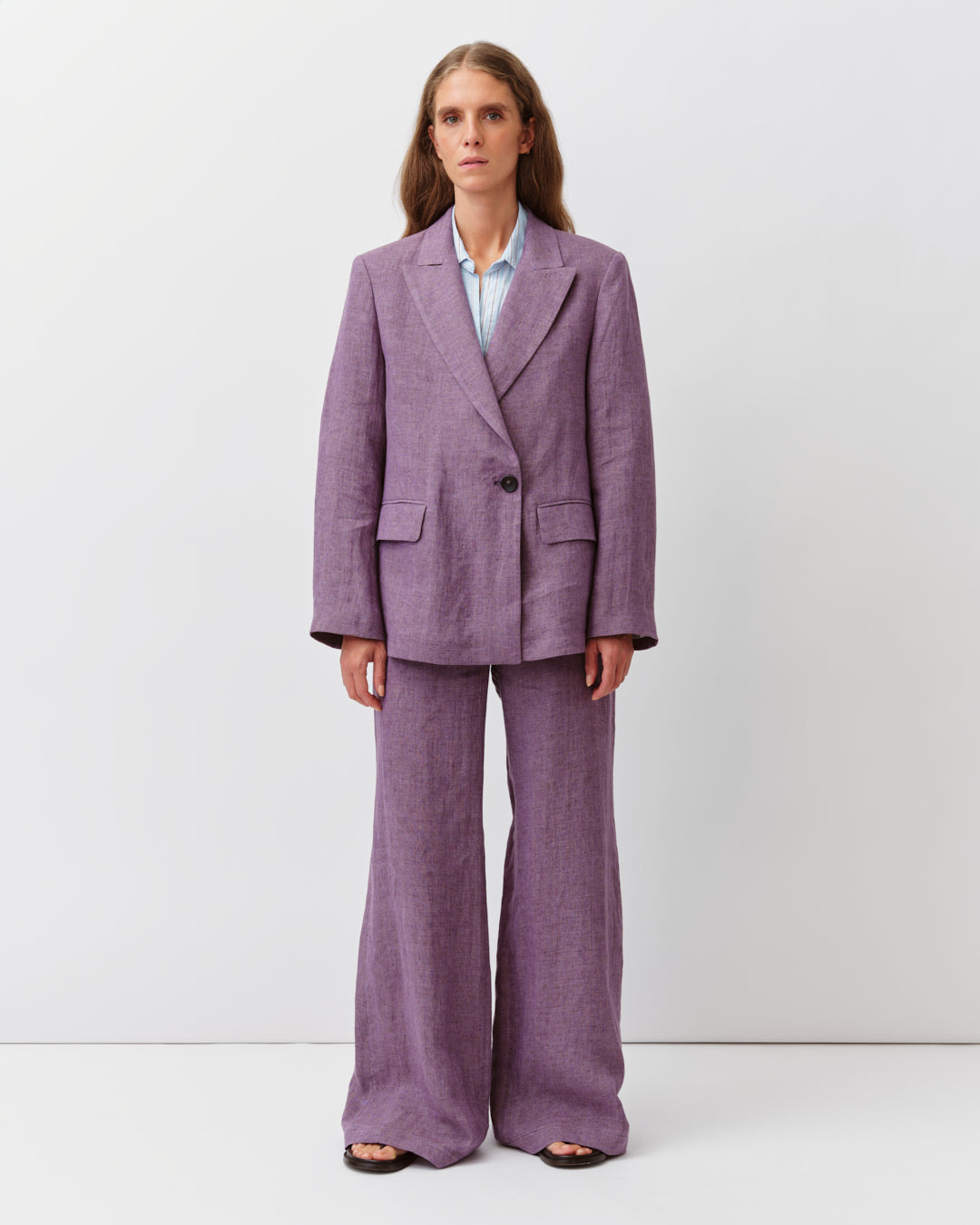 DIEGA VIAREGIO veste tailleur parme droite