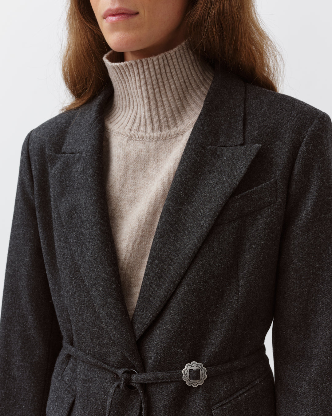 Diega Vigio veste droite anthracite ceinturée