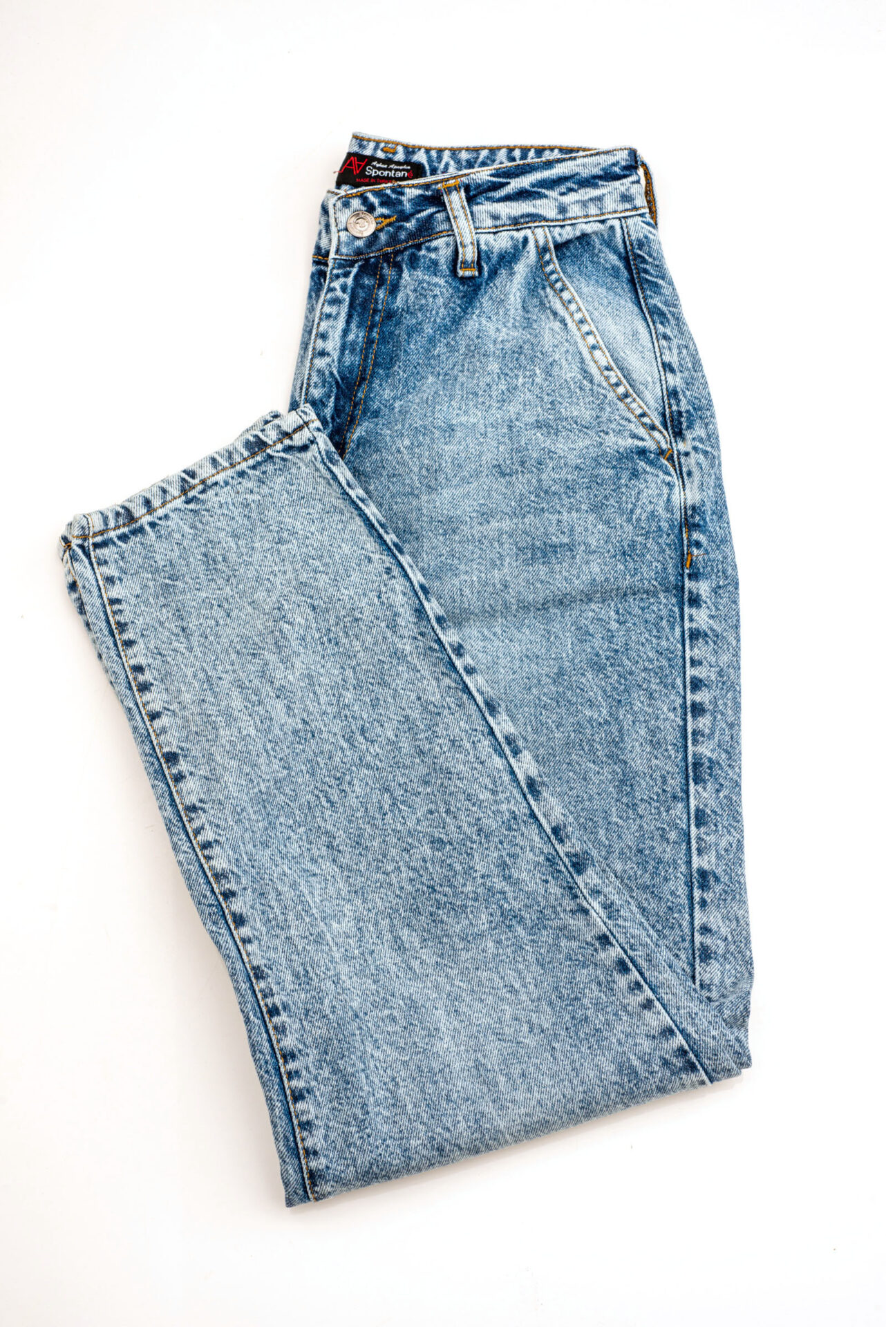 AA Spontané Modern Mom jean mom bleu clair taille haute