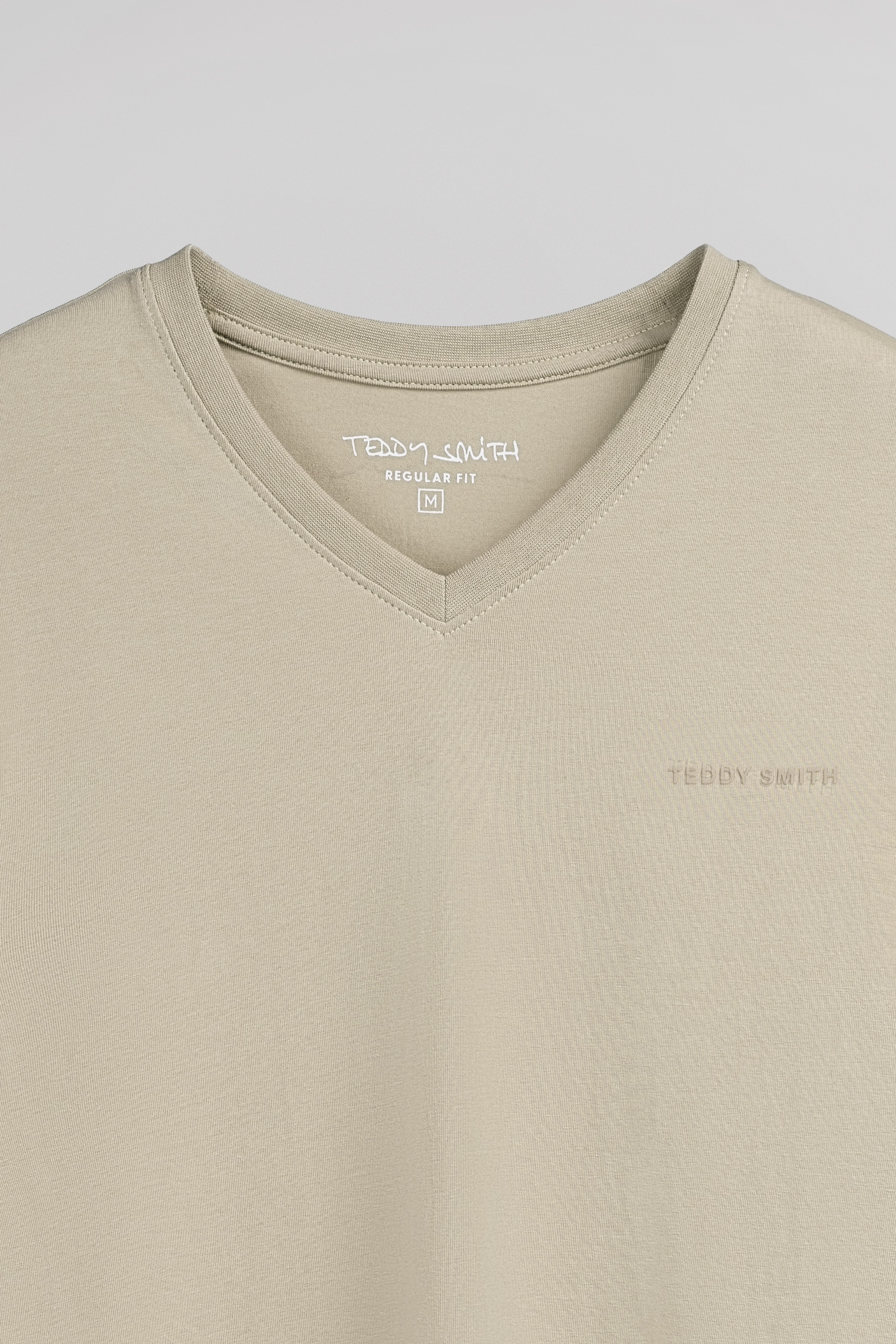Teddy Smith Tawax 2 MC t-shirt col V soft grège coton