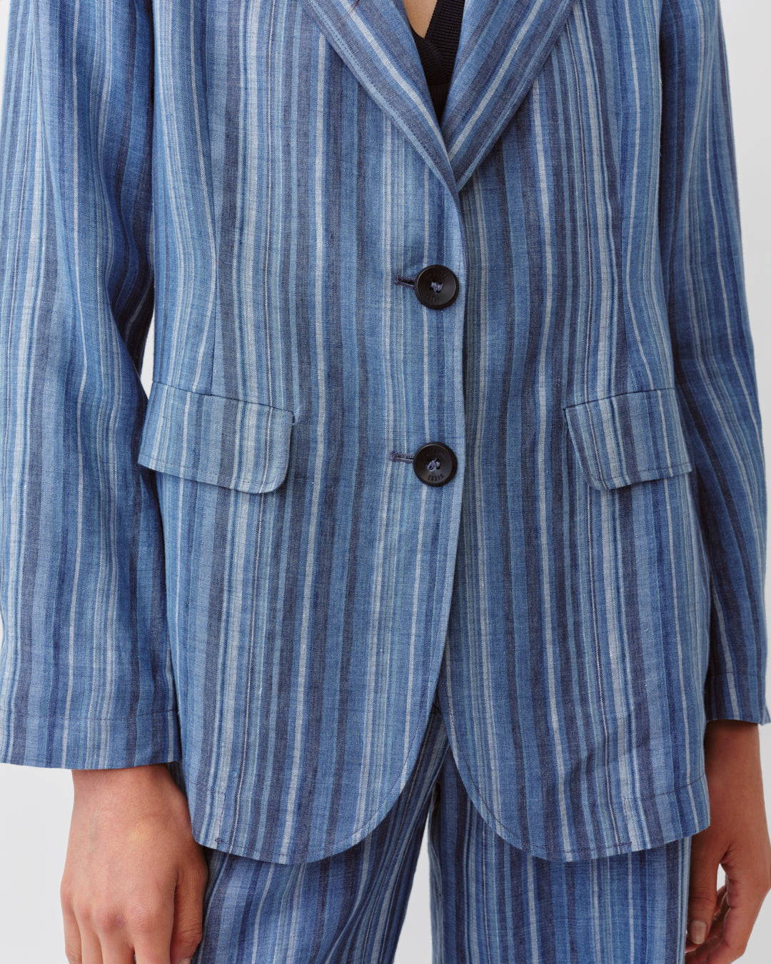 DIEGA VERKO veste tailleur ajustée bleu