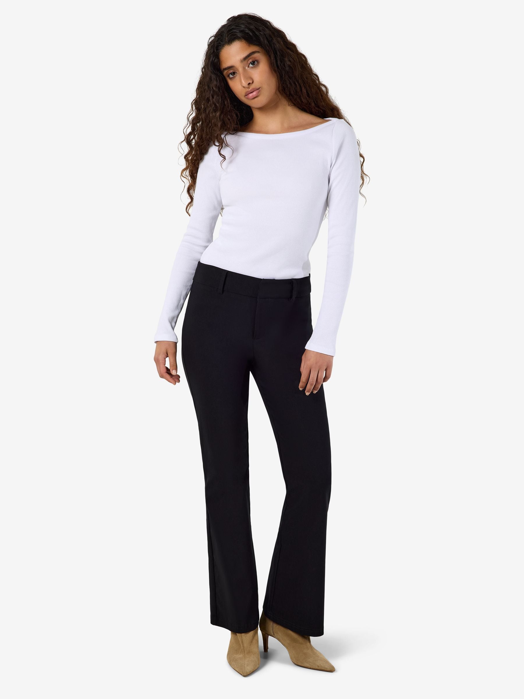 Noisy May Wayne pantalon 7/8 jambe large taille classique