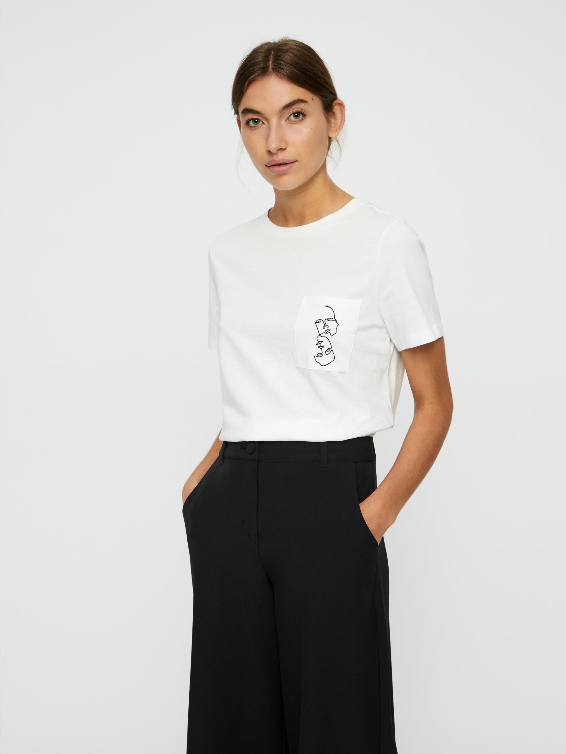 Noisy May t-shirt classique poche poitrine brodée
