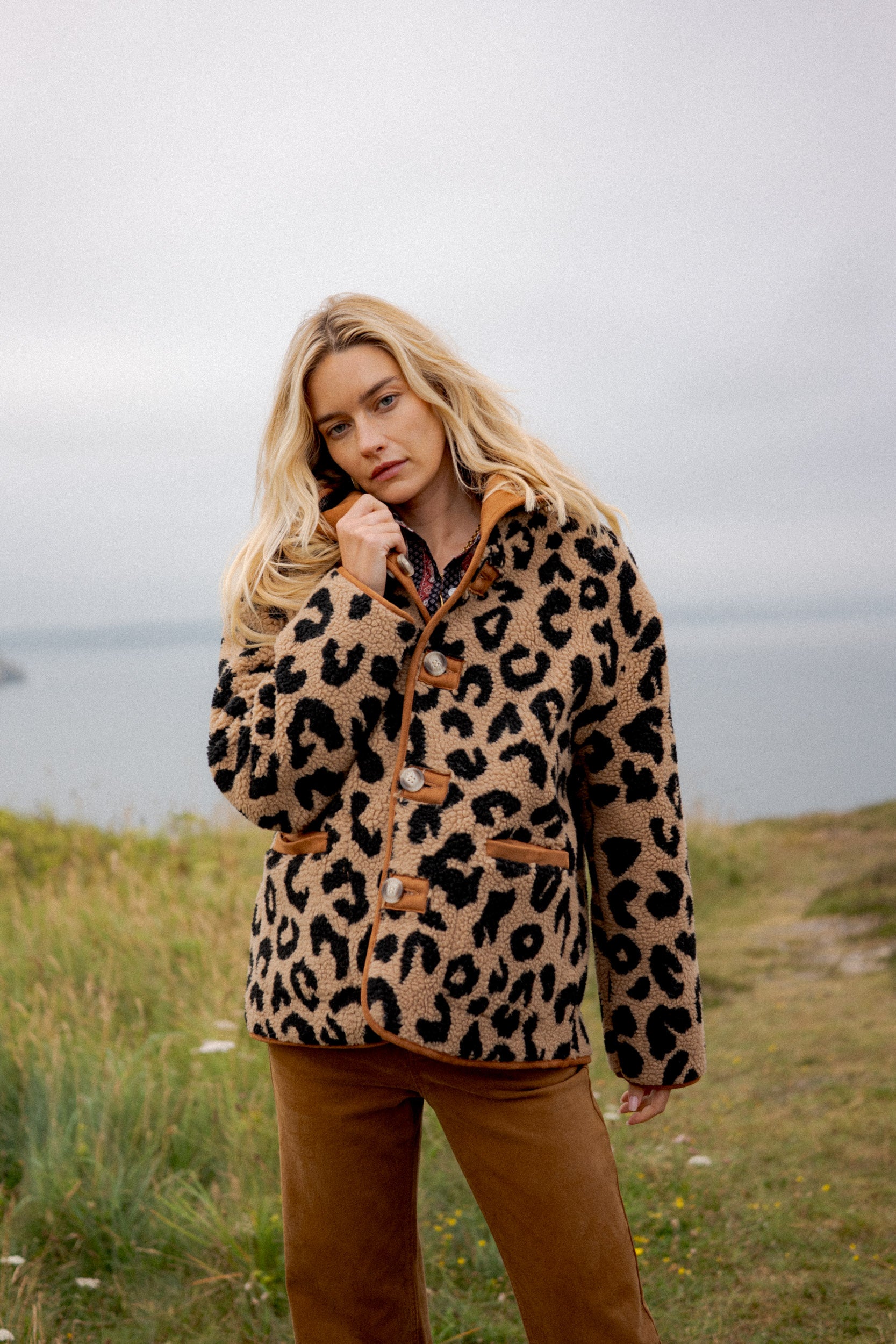 Maison Onado Tatiana manteau réversible léopard camel