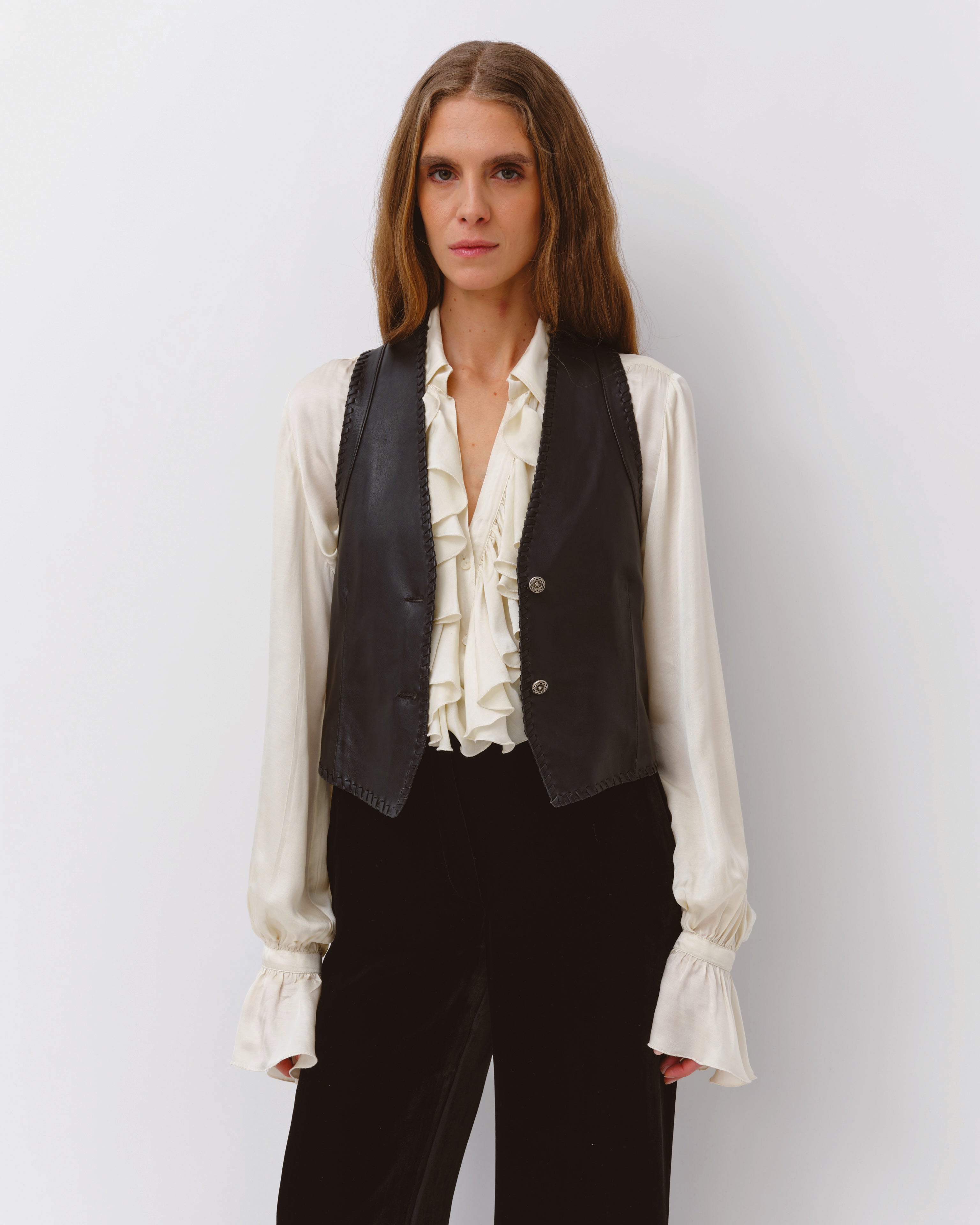 Diega Gamo gilet cuir noir finitions tressées