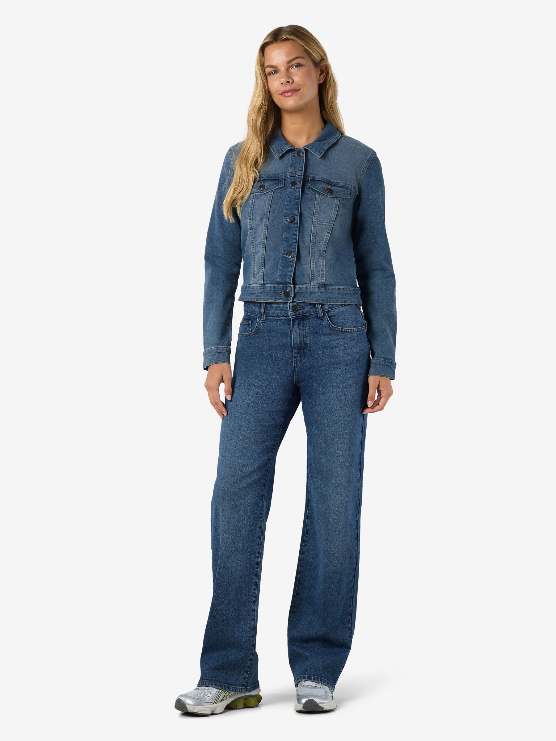 Noisy May veste en jean courte stretch ajustée