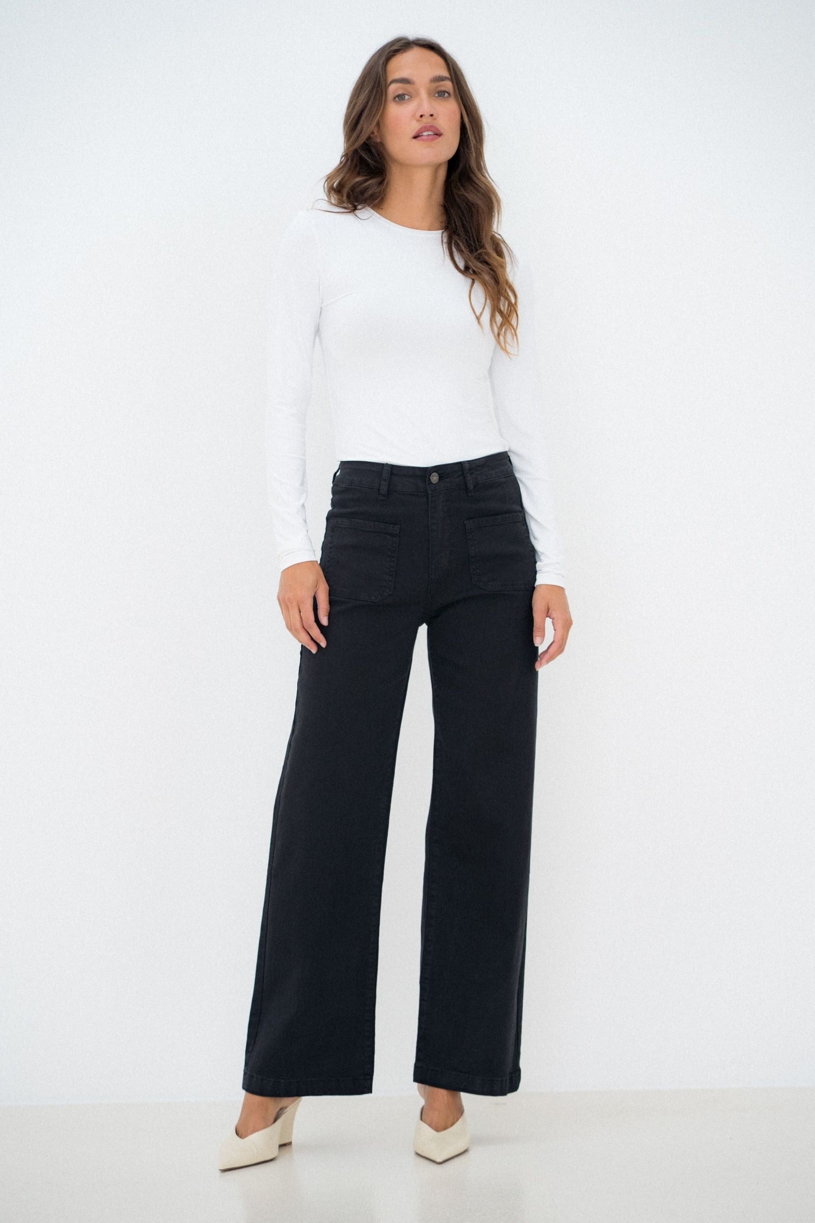 Maison Onado Selene jean droit noir taille haute