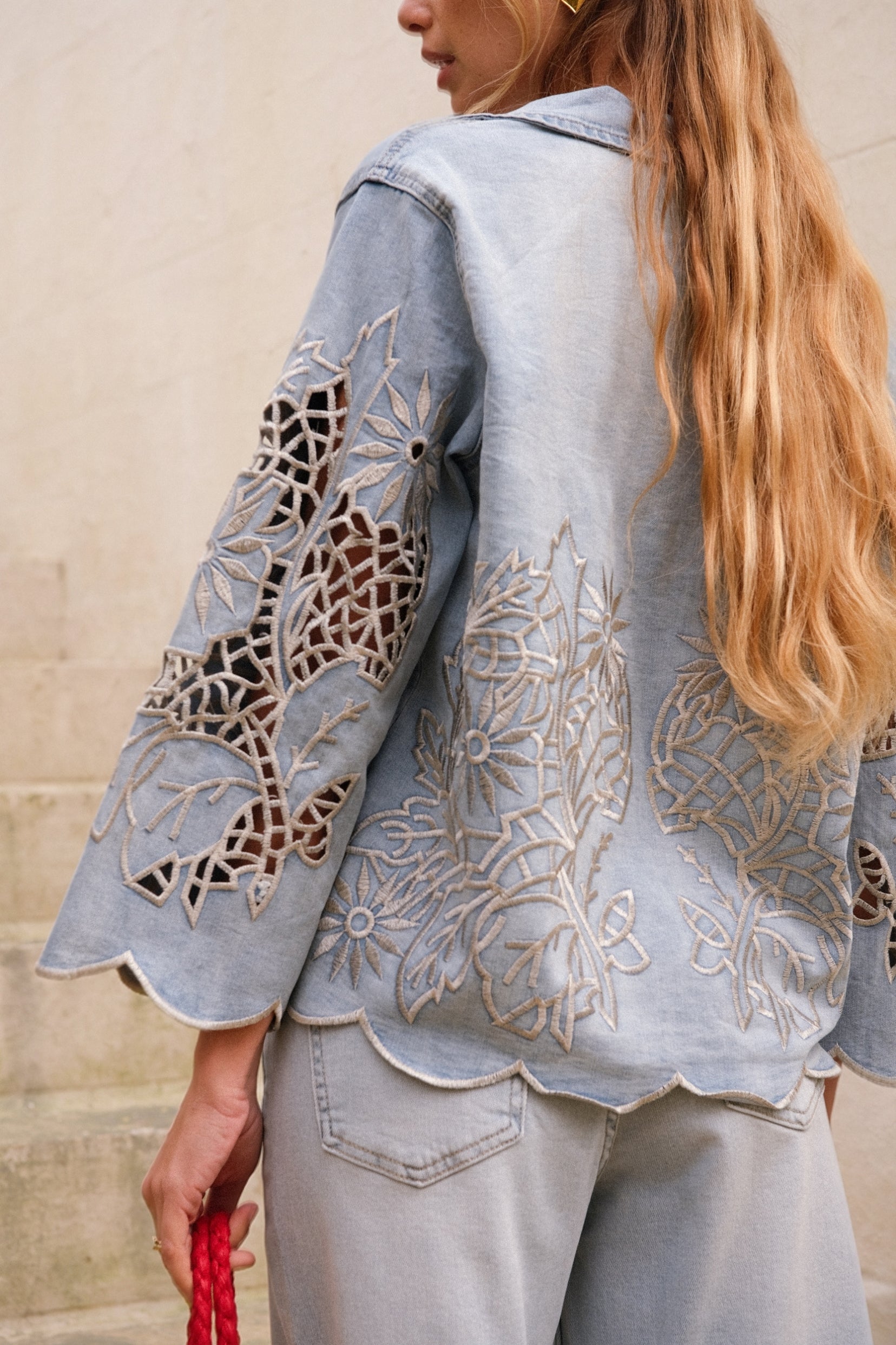 Maison Onado Jozy veste jean délavé clair brodée