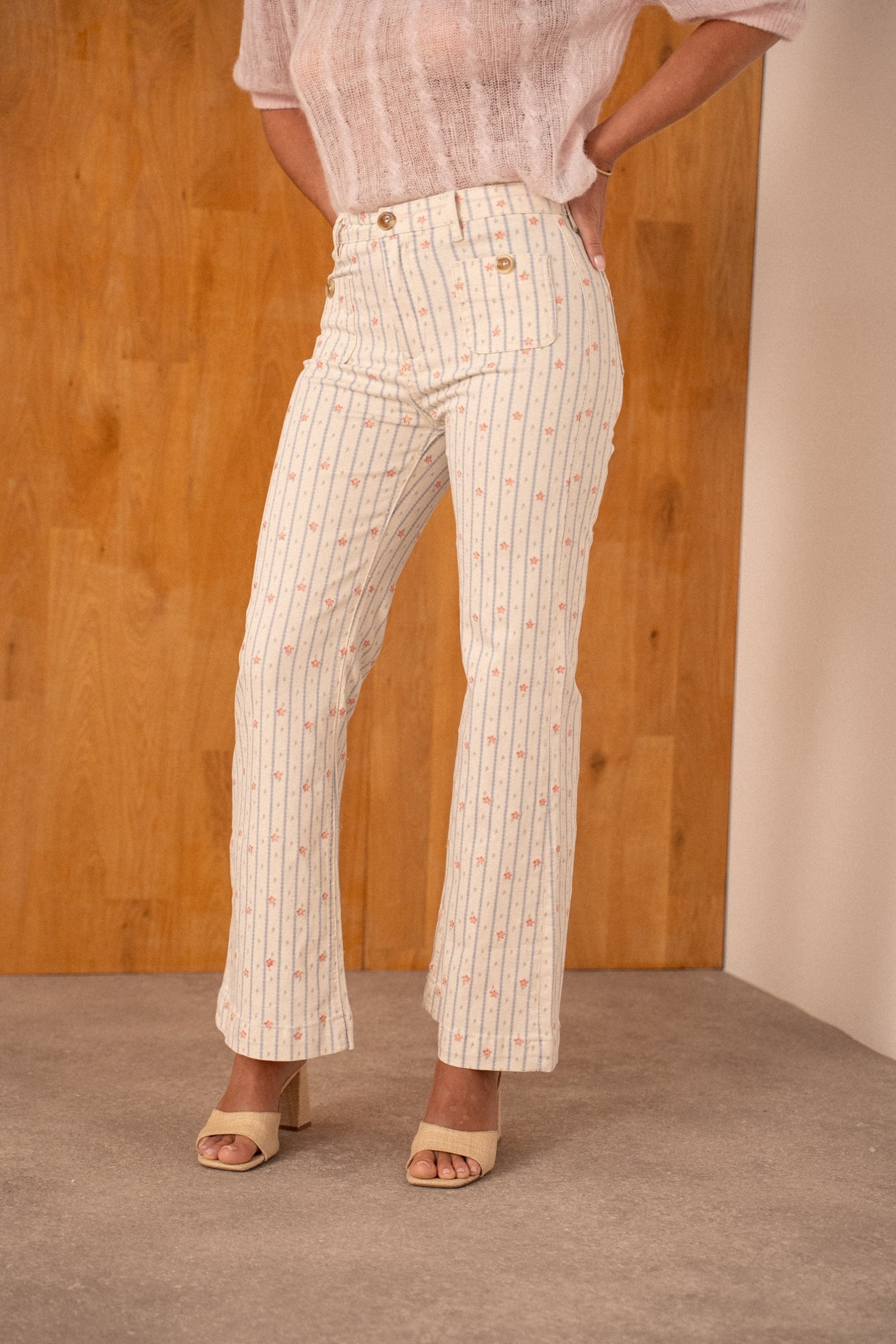 Maison Onado Maddi jean droit écru brodé fleurs