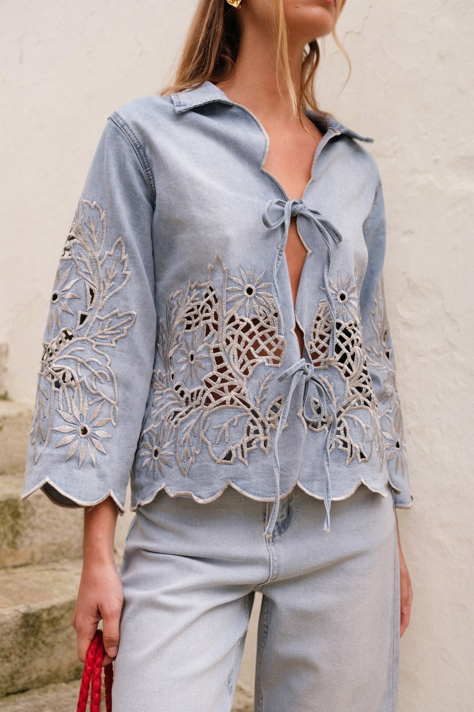 Maison Onado Jozy veste jean délavé clair brodée