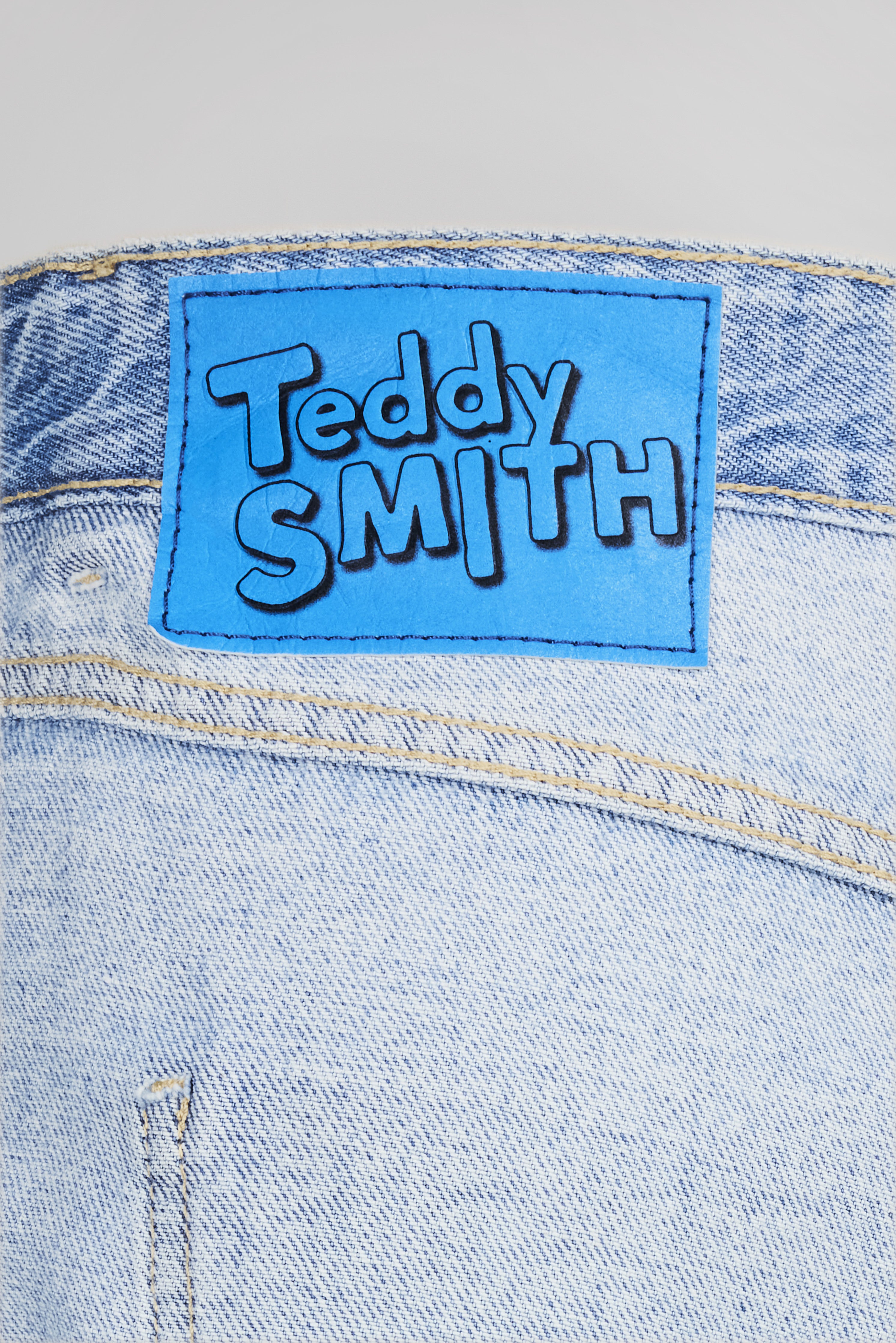Teddy Smith Tomboy jean droit fripp light coton