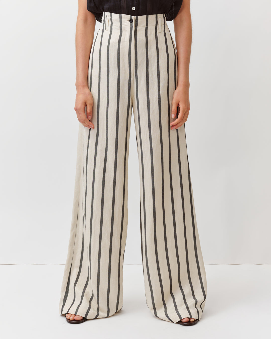 Diega Pomeoto pantalon large écru noir taille mi-haute