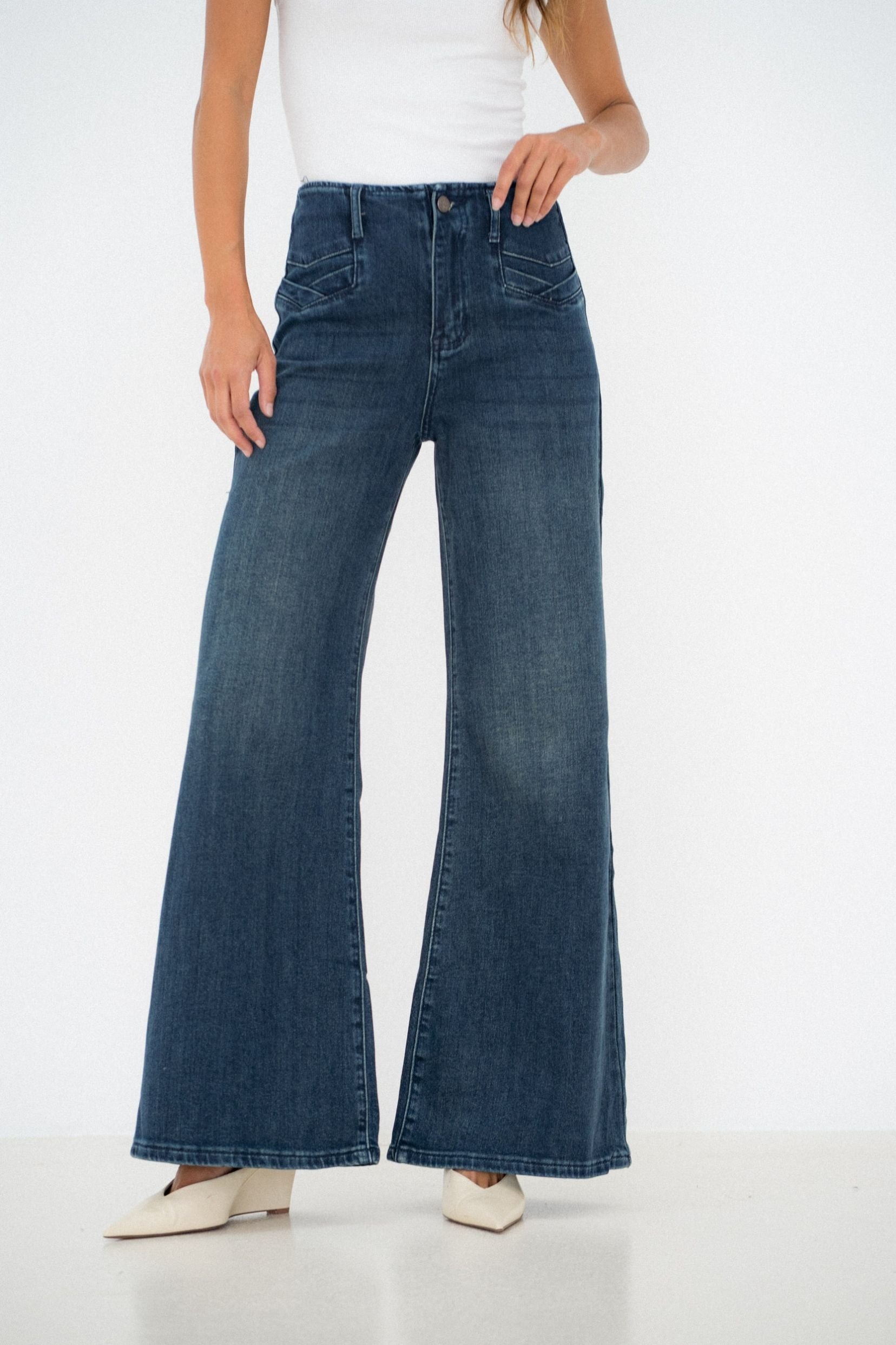 Maison Onado Mina jean wide bleu délavé poches V
