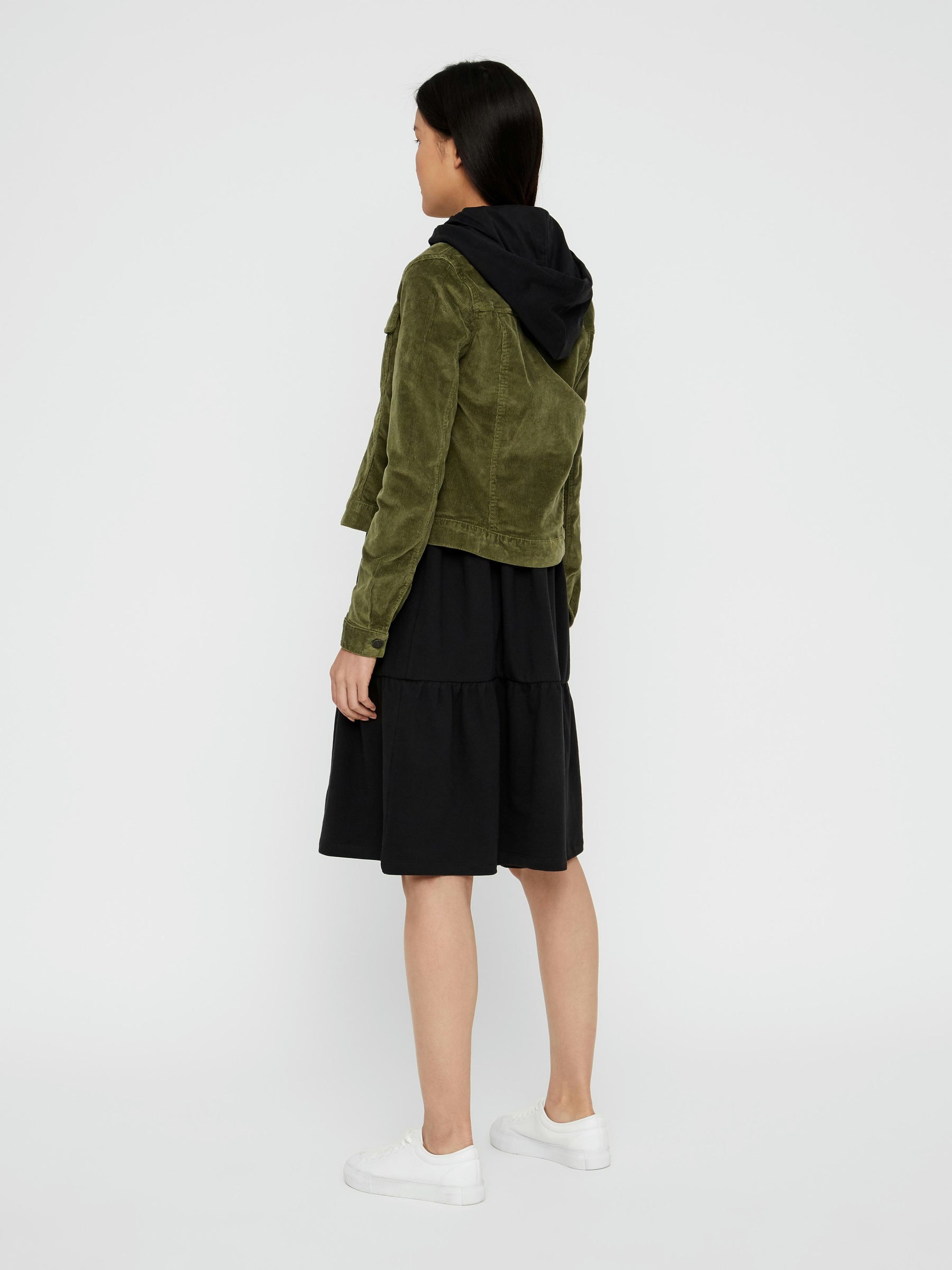 Noisy May veste velours côtelé slim col chemise