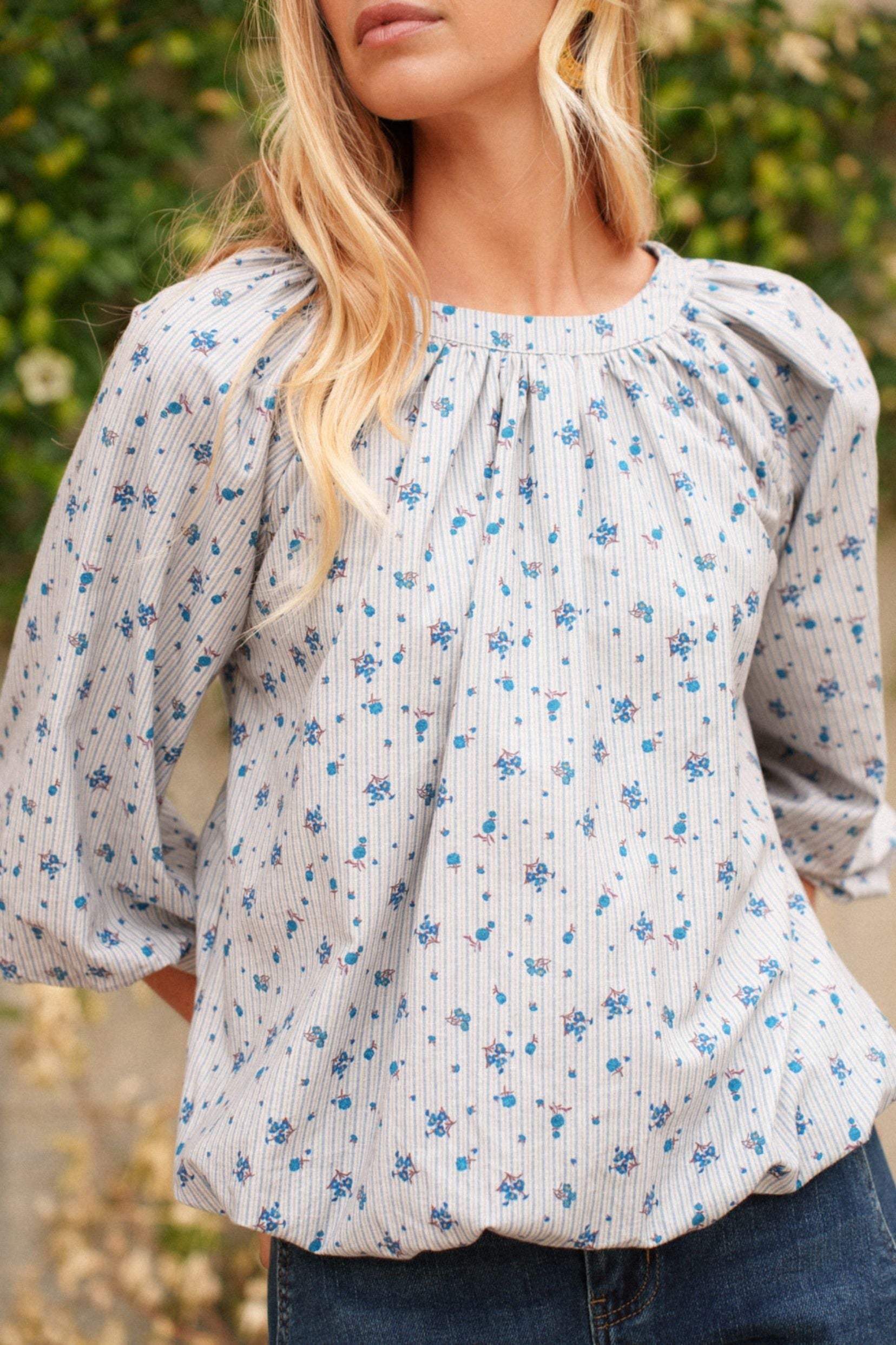 Maison Onado Charlyne blouse bleue fleurie