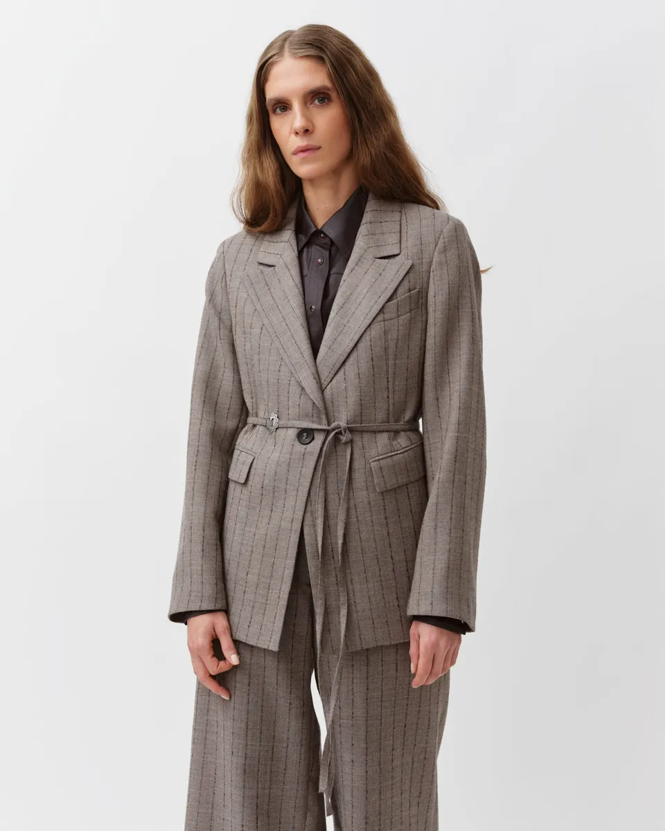 DIEGA VIGIO veste tailleur gris chocolat rayée