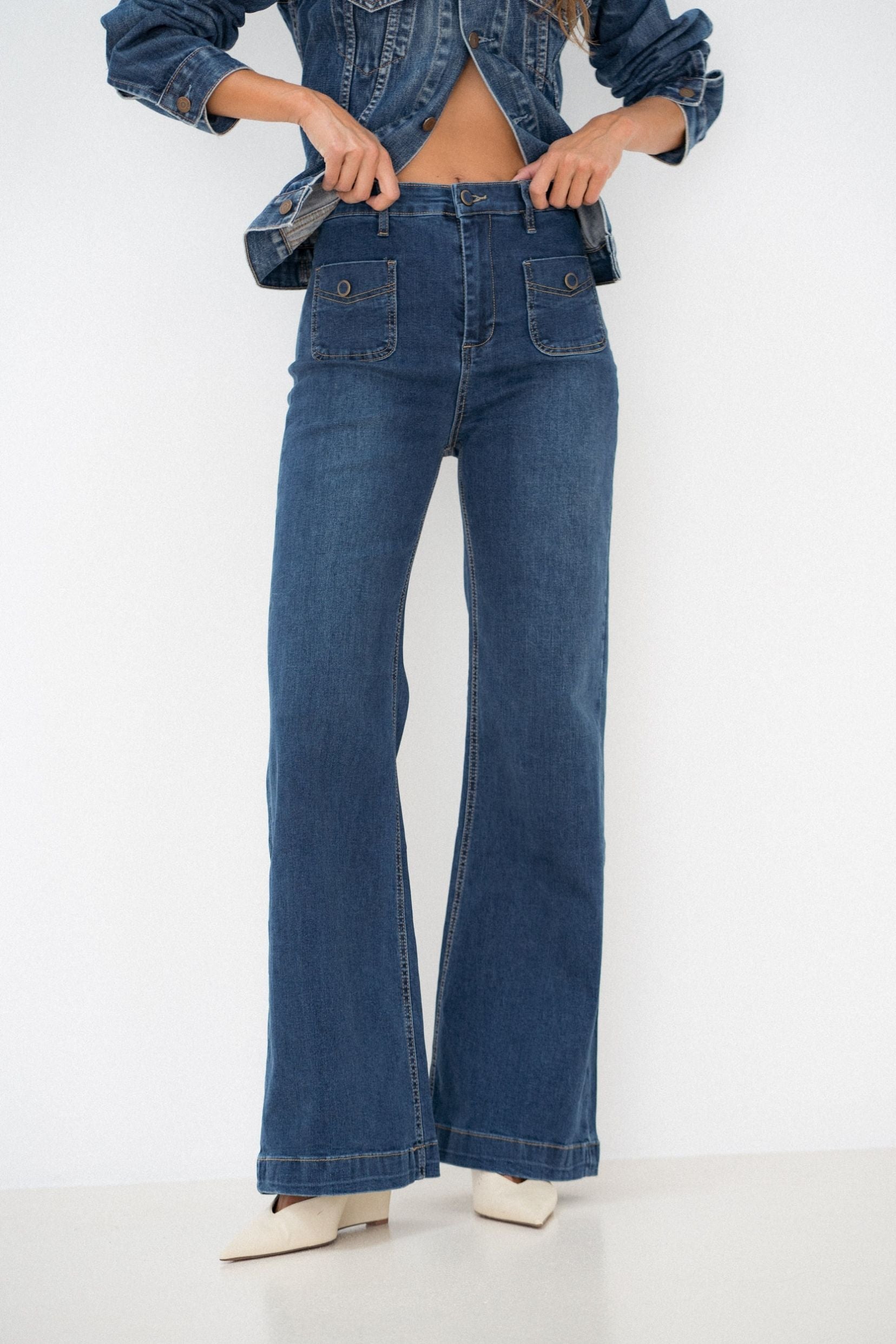 Maison Onado Roxane jean wide bleu délavé poches
