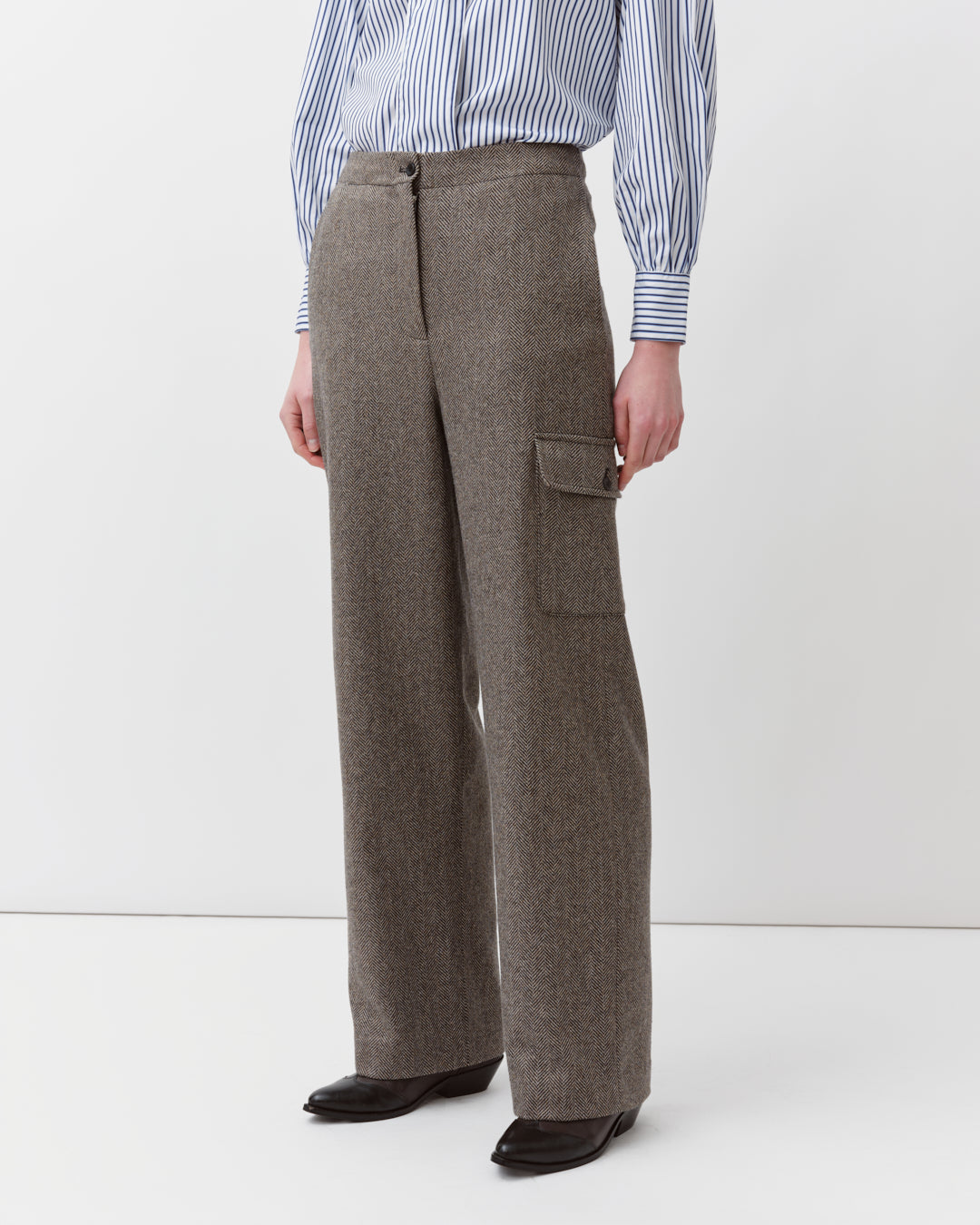 DIEGA PIZOLO pantalon noir écru chevron poches plaquées