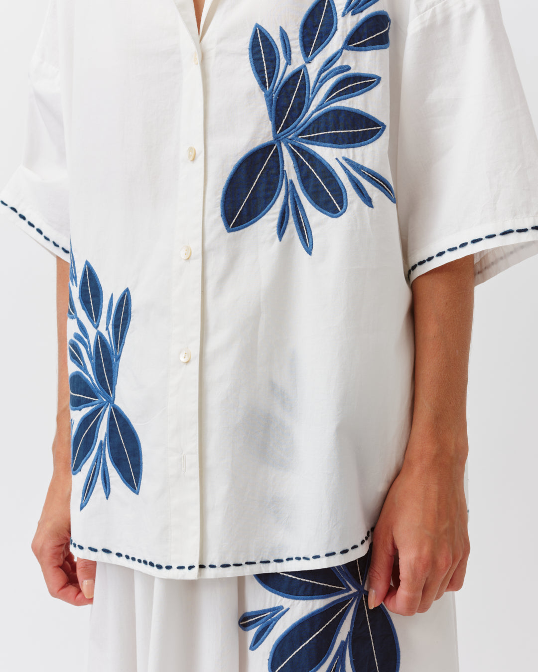 DIEGA CLARAO chemise bleu blanc à fleurs