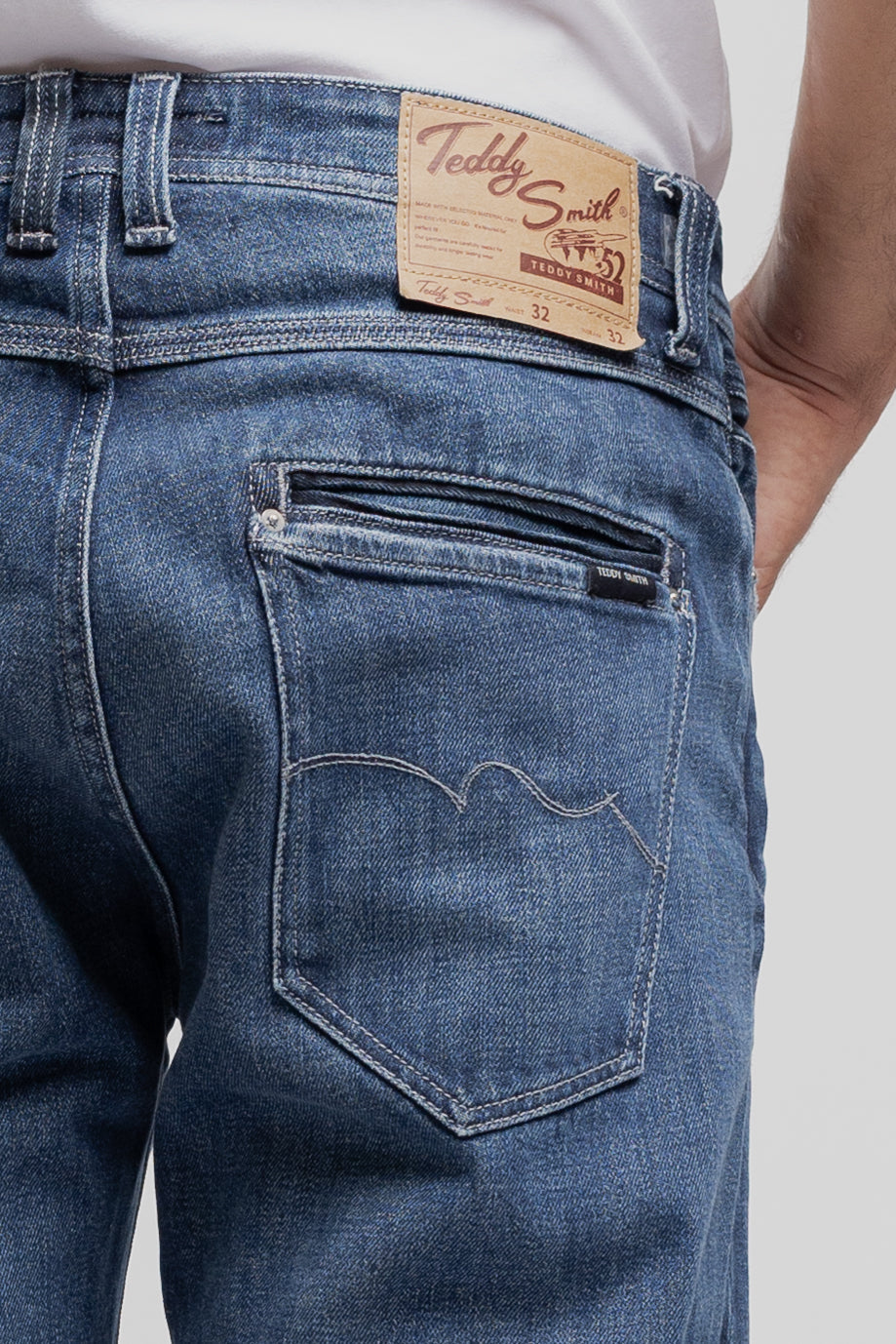 Teddy Smith Rope Reg L32 Old New jean droit coton